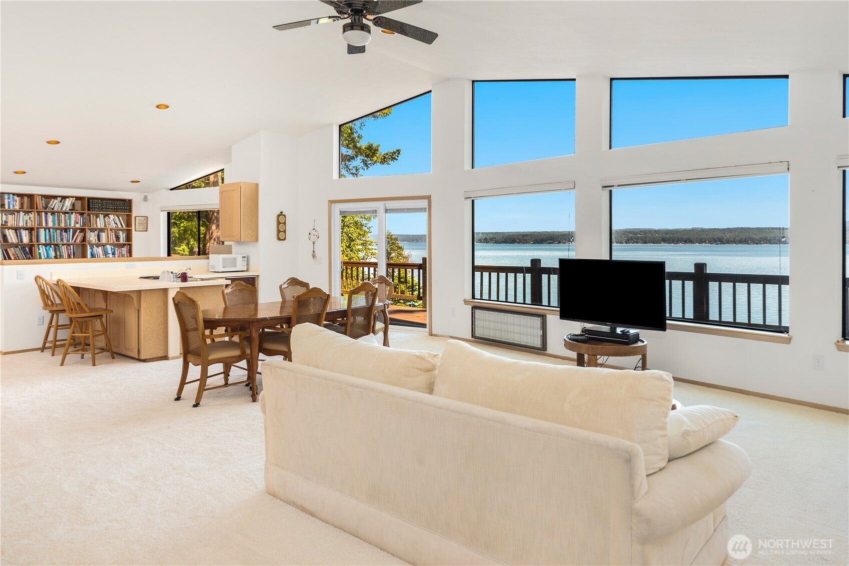 Brinnon, Washington, 98320, United States, 2 Bedrooms Bedrooms, ,4 BathroomsBathrooms,Residential,Active,1852670