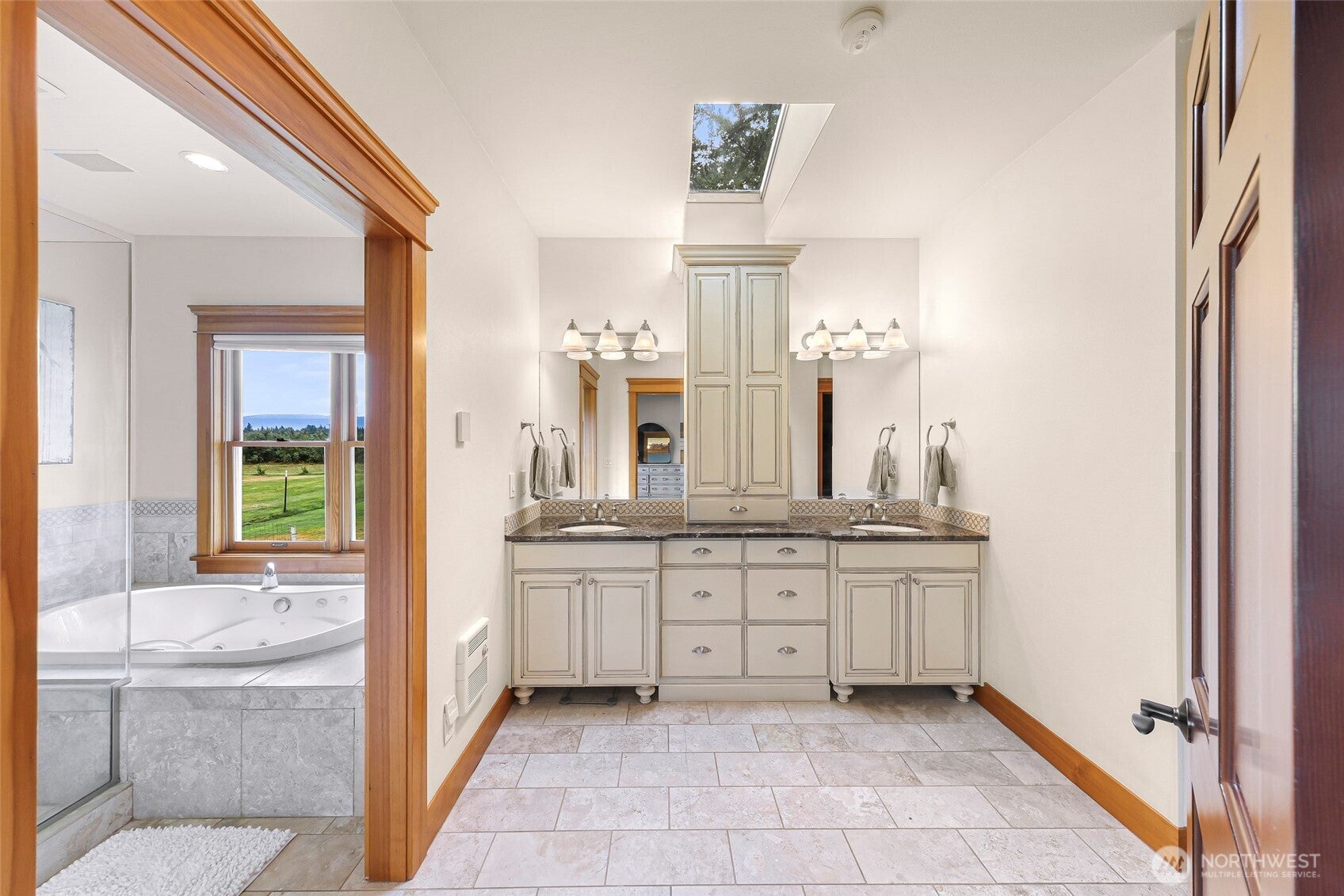 Lynden, Washington, 98264, United States, 4 Bedrooms Bedrooms, ,4 BathroomsBathrooms,Residential,Active,1922316