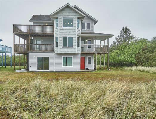 667 OCEAN SHORES BLVD SW, OCEAN SHORES, WA 98569, photo 2 of 36