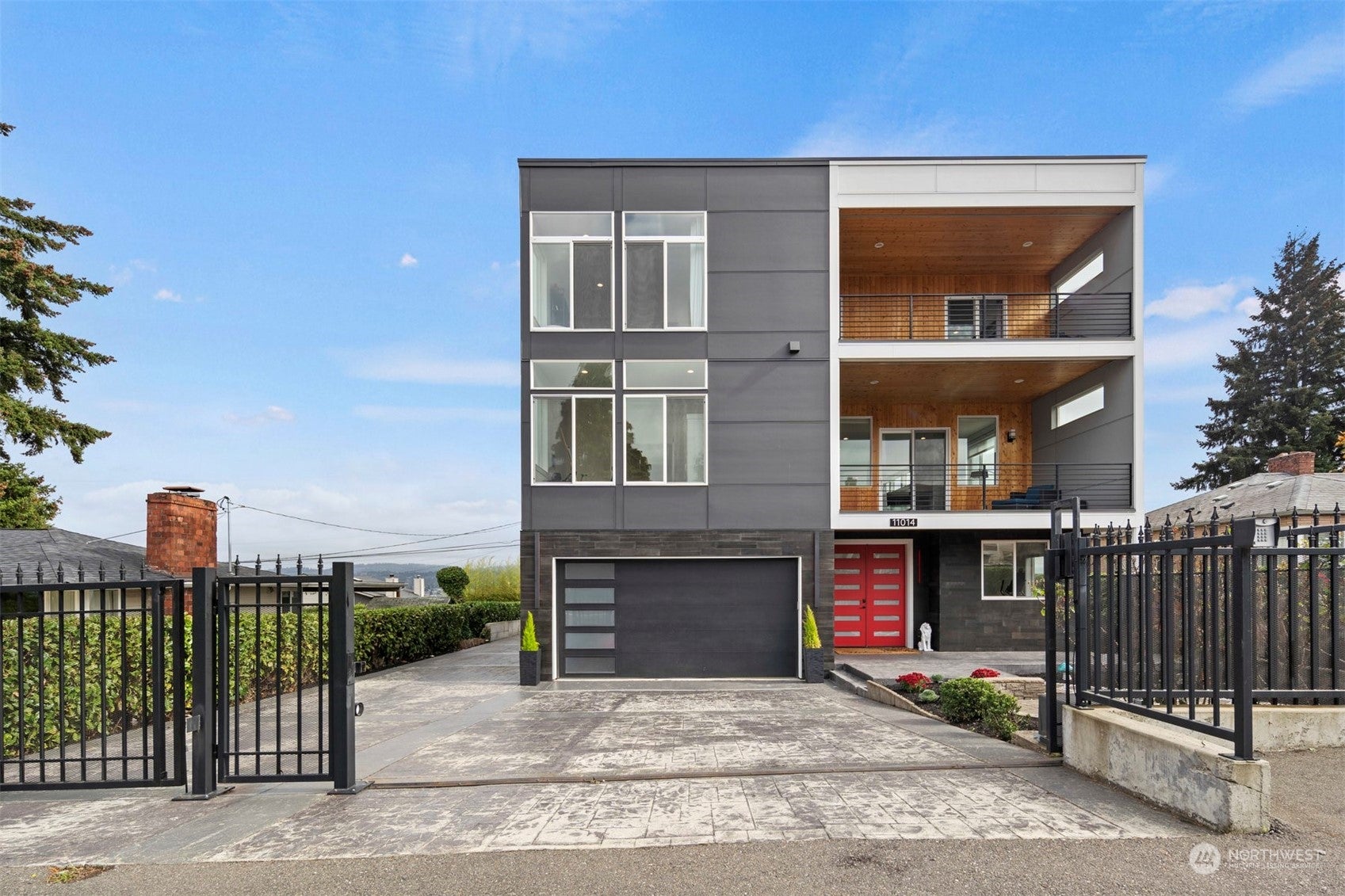 Seattle, Washington, 98178, United States, ,7 BathroomsBathrooms,Residential,Active,1702986