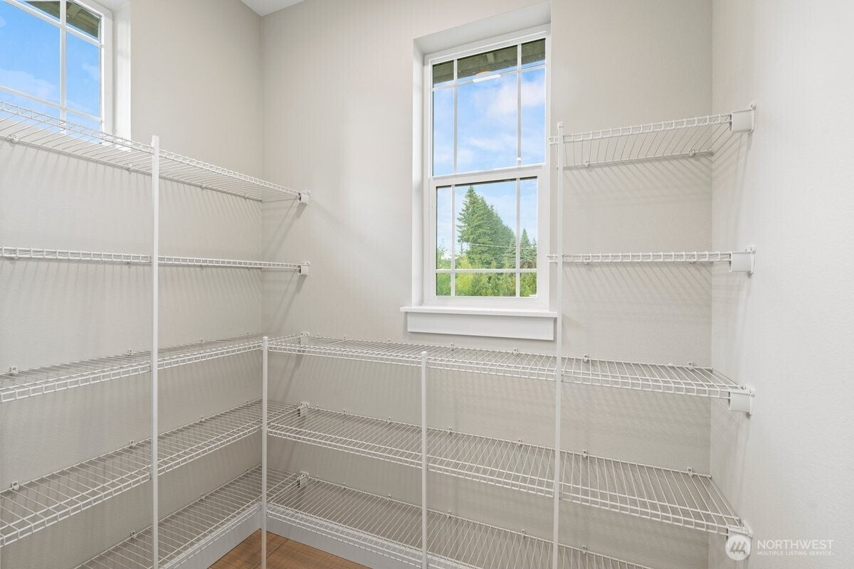 Bothell, Washington, 98021, United States, 4 Bedrooms Bedrooms, ,5 BathroomsBathrooms,Residential,Active,1860296