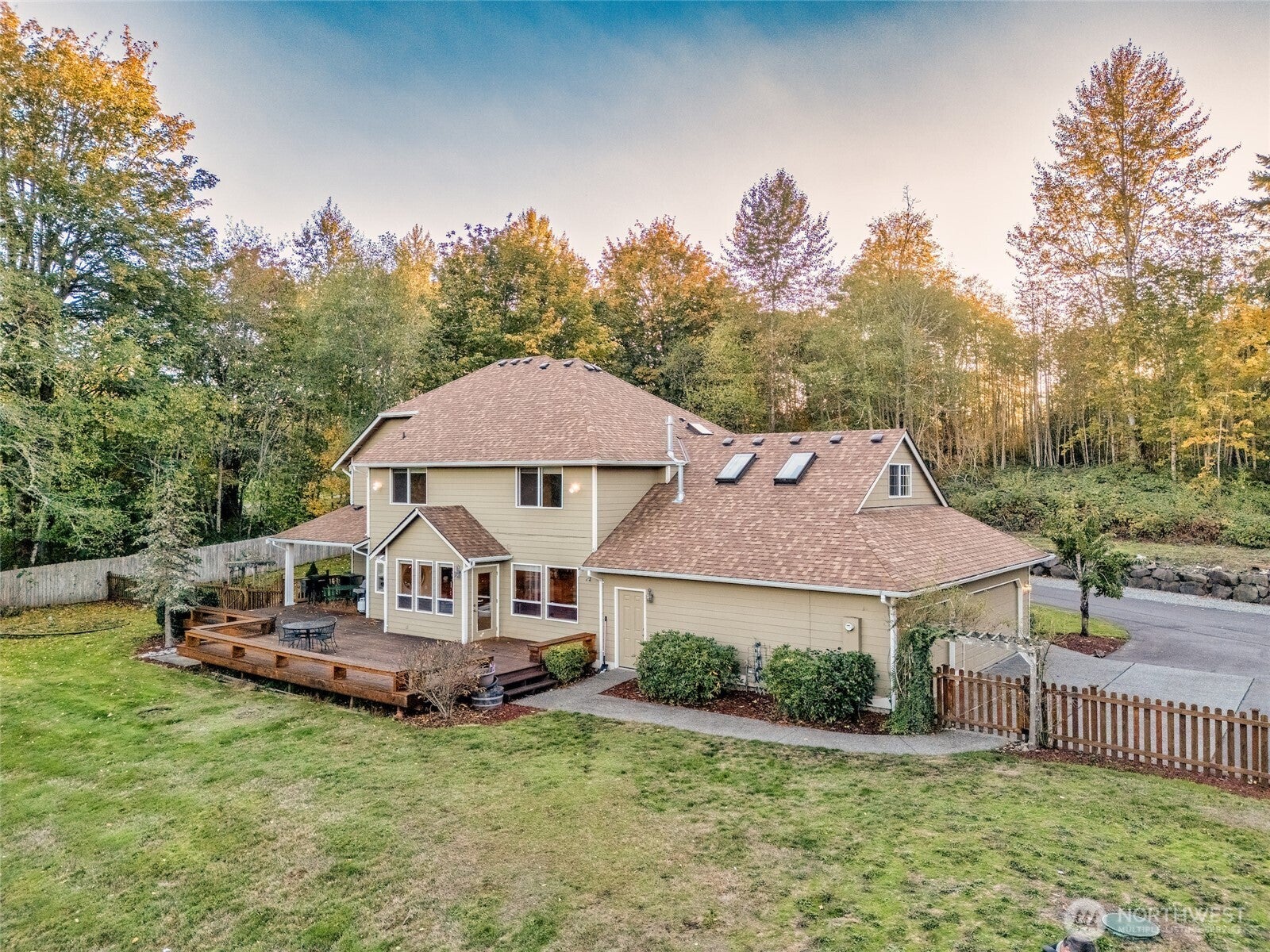 Auburn, Washington, 98092, United States, 4 Bedrooms Bedrooms, ,3 BathroomsBathrooms,Residential,Active,1968380