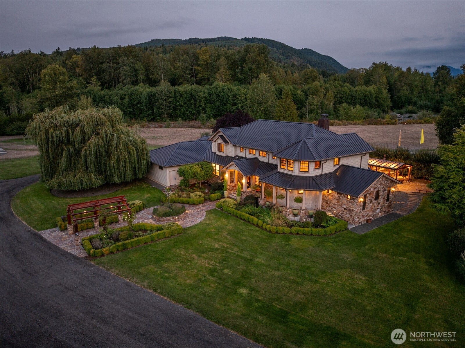 Sequim, Washington, 98382, United States, 4 Bedrooms Bedrooms, ,5 BathroomsBathrooms,Residential,Active,1965809