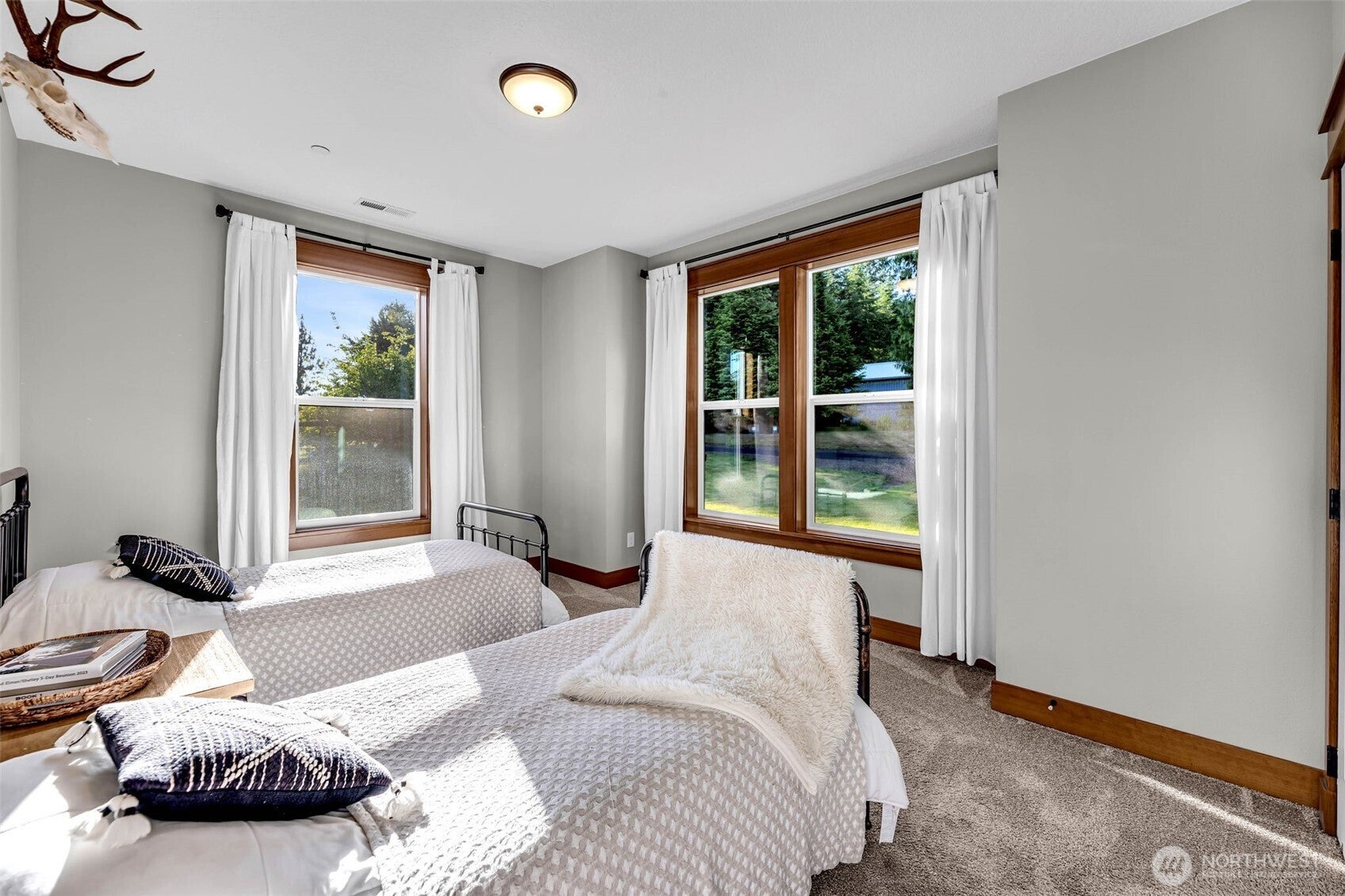 Battle Ground, Washington, 98604, United States, ,3 BathroomsBathrooms,Residential,Active,1869146