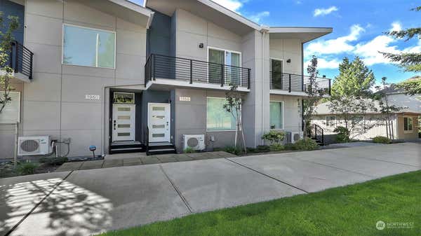 1966 NE 7TH CT, RENTON, WA 98056, photo 2 of 31