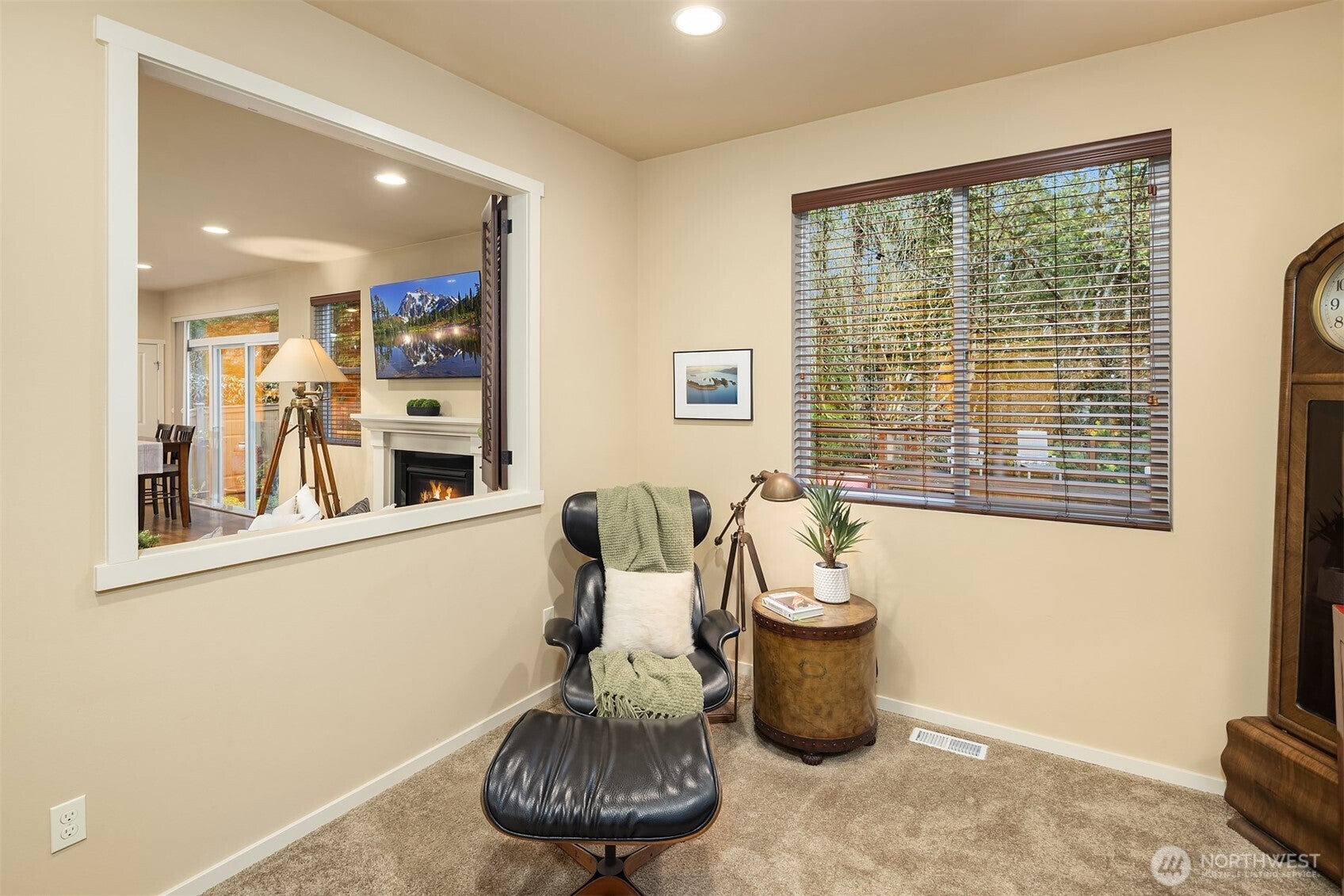 Snoqualmie, Washington, 98065, United States, 5 Bedrooms Bedrooms, ,3 BathroomsBathrooms,Residential,Active,1990623