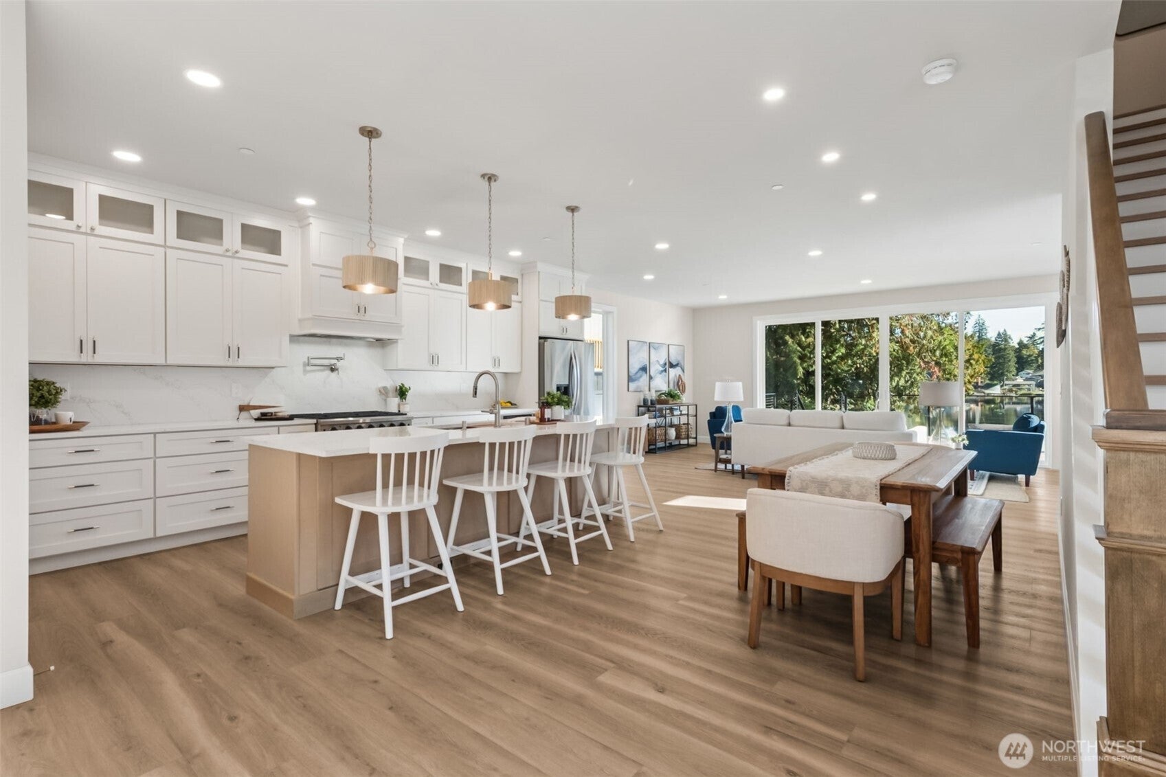 Maple Valley, Washington, 98038, United States, 4 Bedrooms Bedrooms, ,4 BathroomsBathrooms,Residential,Active,1965803