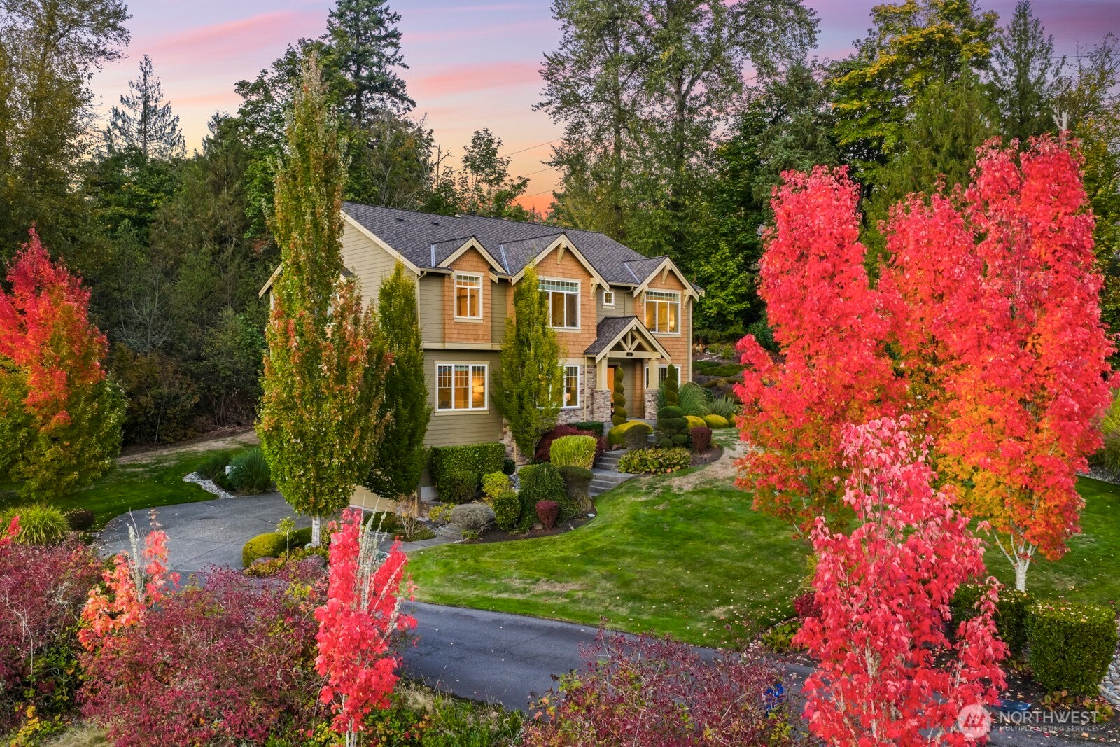 Redmond, Washington, 98053, United States, 4 Bedrooms Bedrooms, ,5 BathroomsBathrooms,Residential,Active,1967297