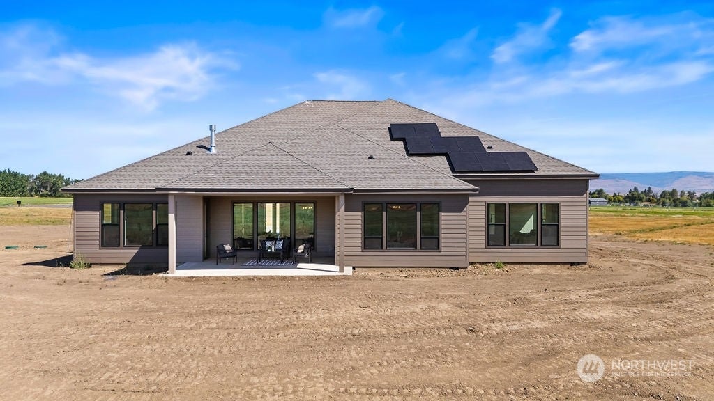 Ellensburg, Washington, 98926, United States, 3 Bedrooms Bedrooms, ,3 BathroomsBathrooms,Residential,Active,1902955