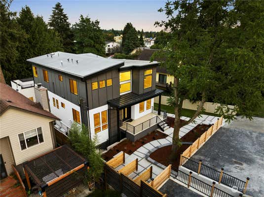 10714 LINDEN AVE N, SEATTLE, WA 98133 - Image 1