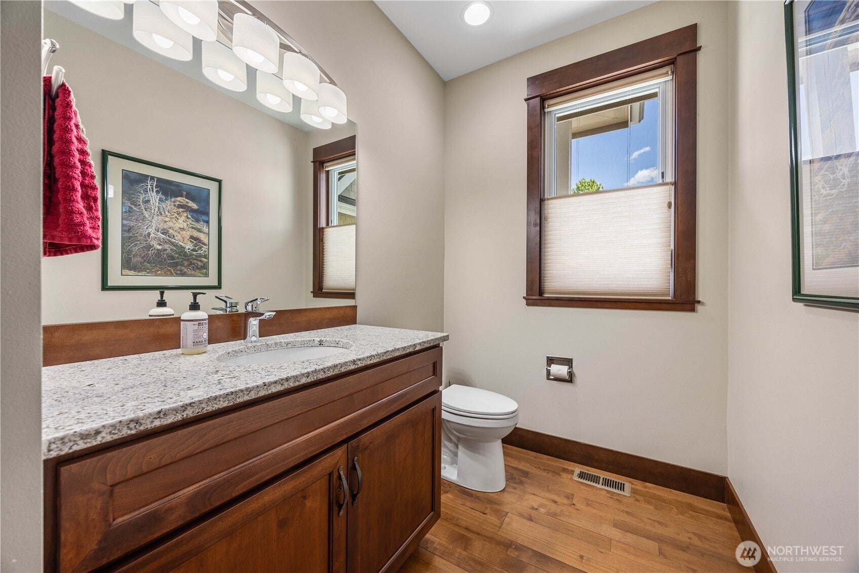 Orondo, Washington, 98843, United States, 3 Bedrooms Bedrooms, ,4 BathroomsBathrooms,Residential,Active,1823970