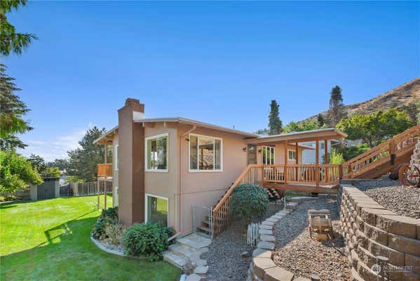 1407 S HILLS DR, WENATCHEE, WA 98801 - Image 1