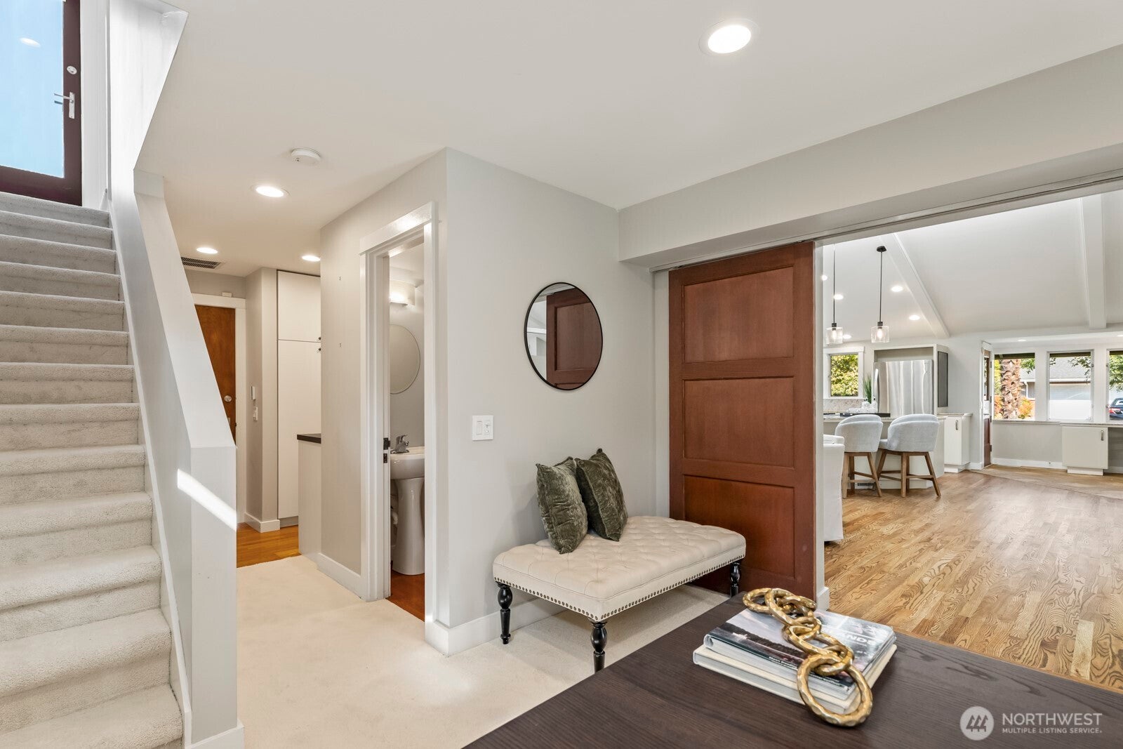 Seattle, Washington, 98136, United States, 4 Bedrooms Bedrooms, ,4 BathroomsBathrooms,Residential,Active,1945253