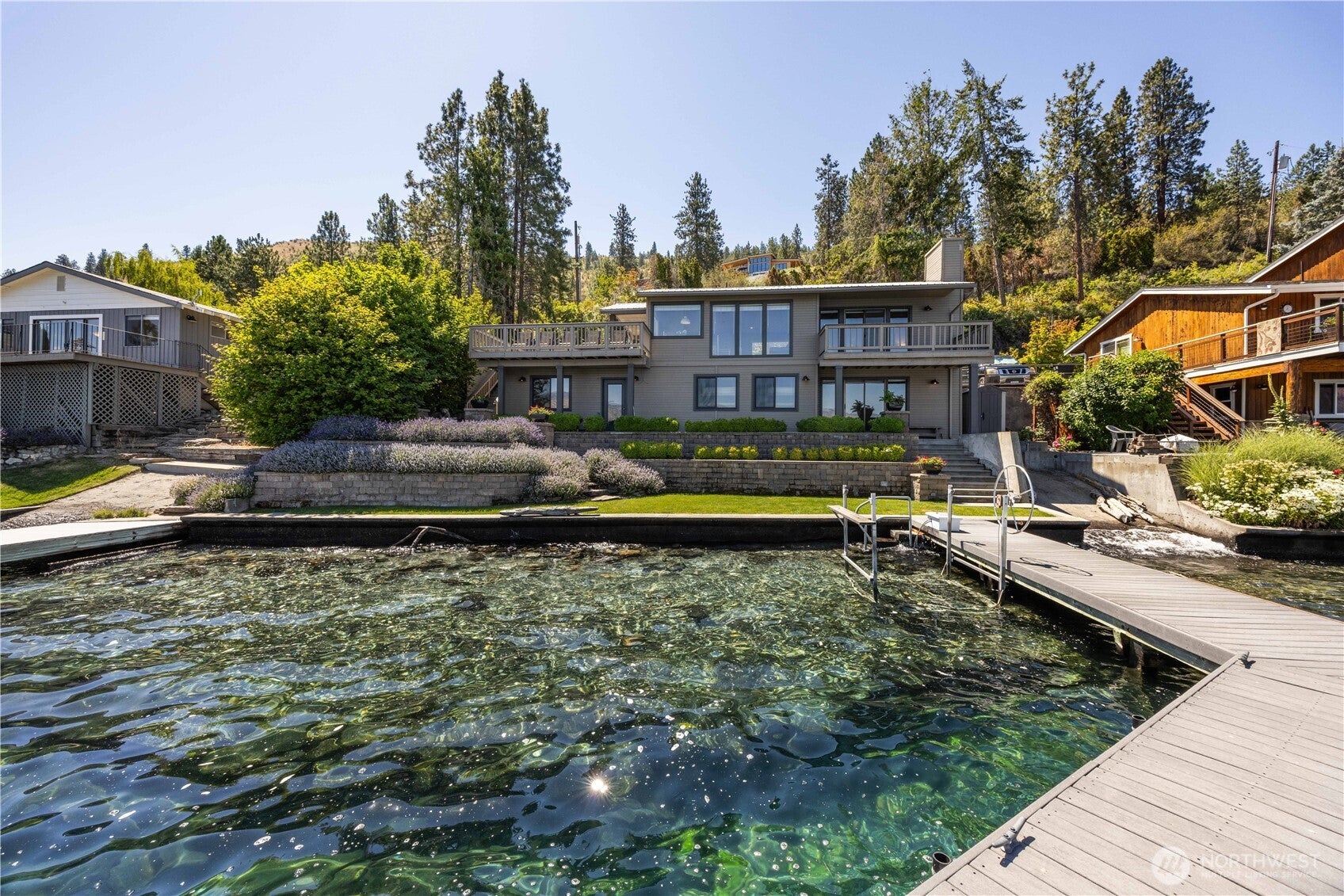 Chelan, Washington, 98816, United States, 4 Bedrooms Bedrooms, ,2 BathroomsBathrooms,Residential,Active,1971797