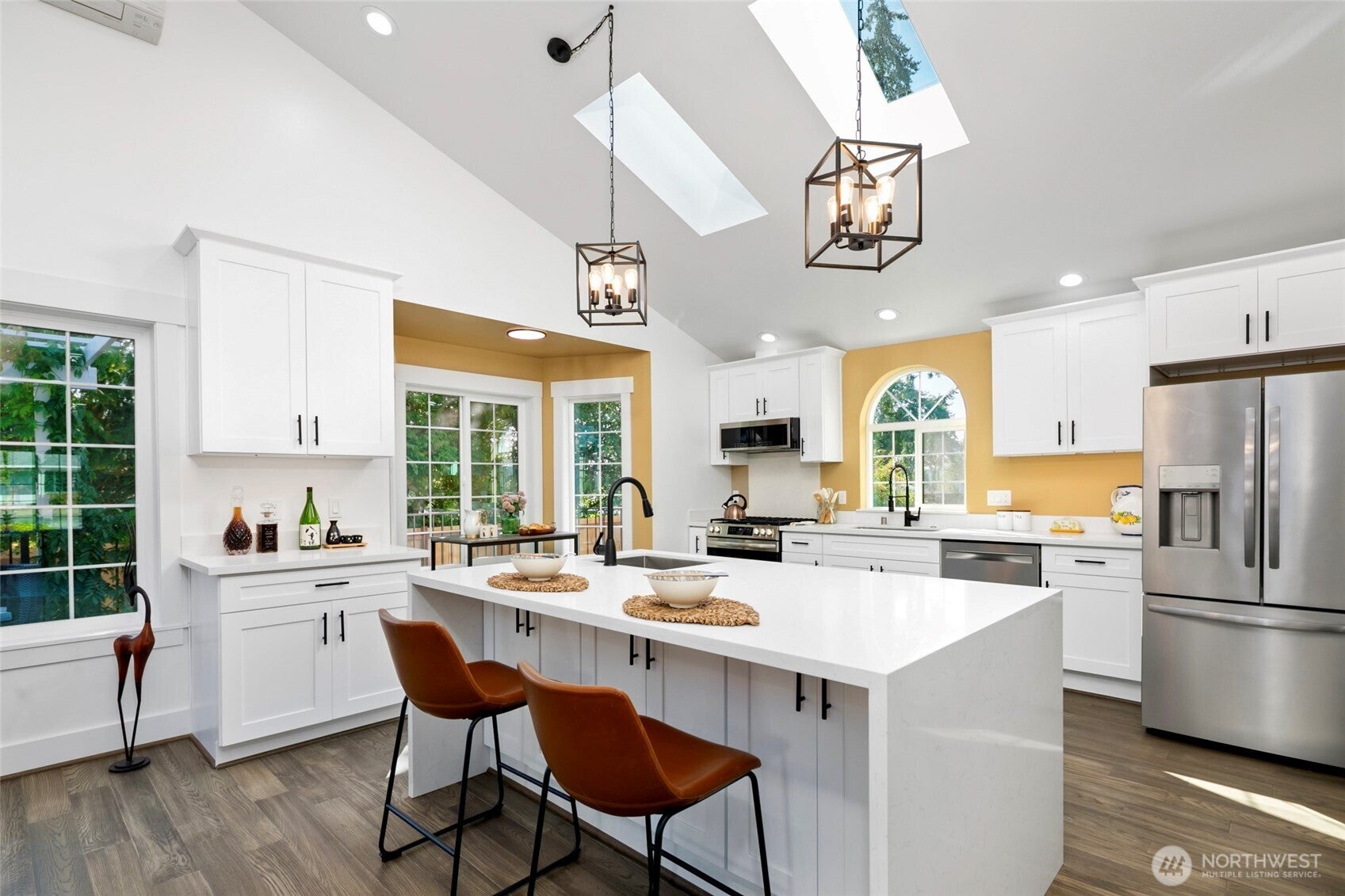 Lake Forest Park, Washington, 98043, United States, 4 Bedrooms Bedrooms, ,3 BathroomsBathrooms,Residential,Active,1963256