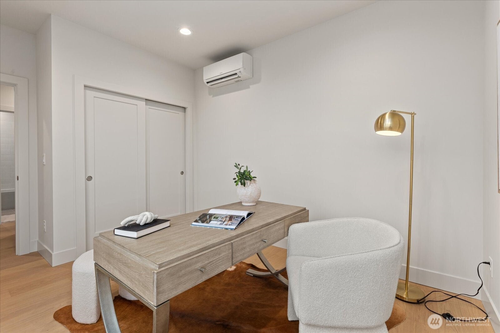 Seattle, Washington, 98107, United States, 4 Bedrooms Bedrooms, ,4 BathroomsBathrooms,Residential,Active,2008283