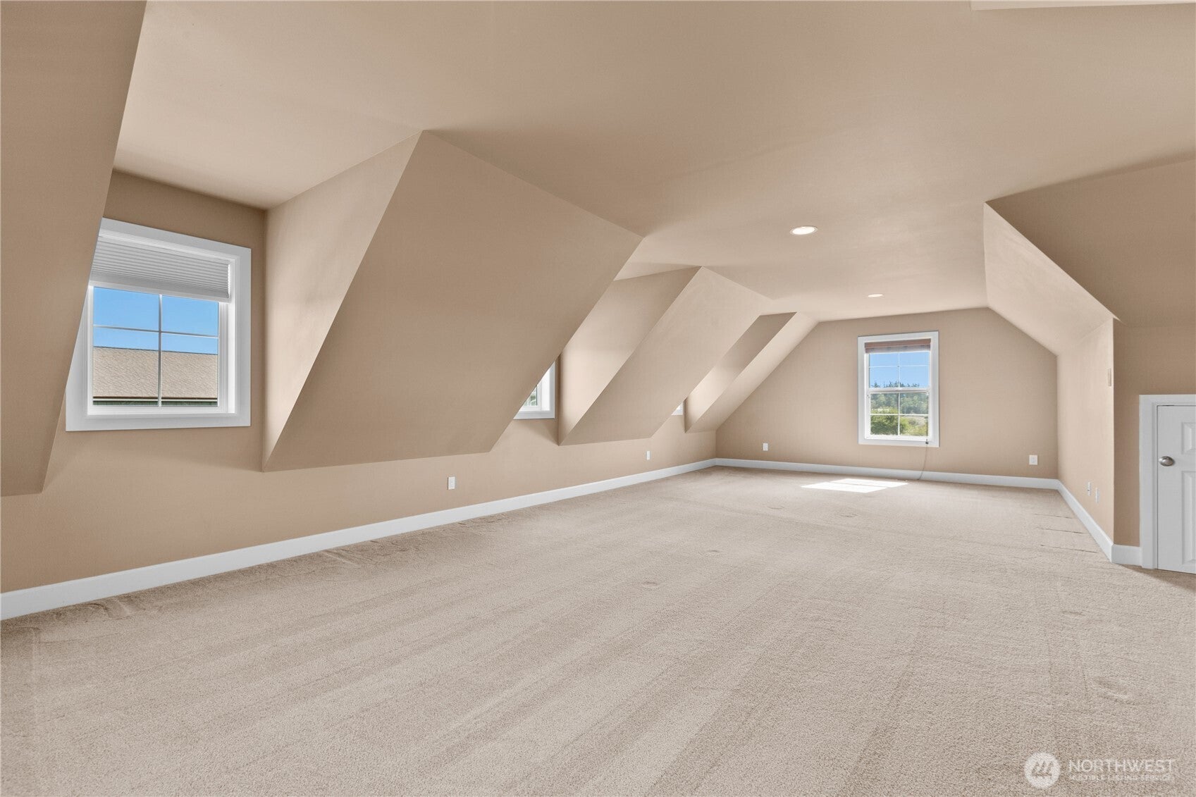 Burlington, Washington, 98233, United States, 4 Bedrooms Bedrooms, ,3 BathroomsBathrooms,Residential,Active,1944052