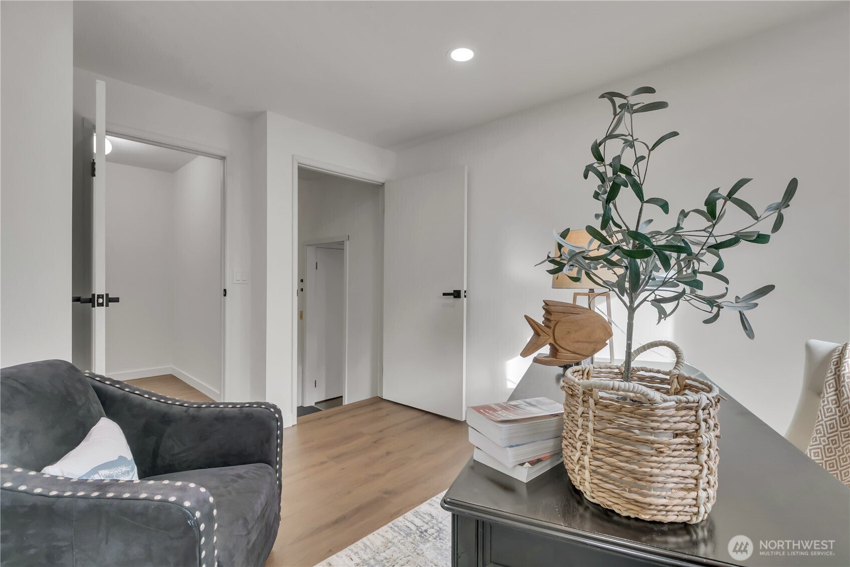 Bellevue, Washington, 98005, United States, 4 Bedrooms Bedrooms, ,3 BathroomsBathrooms,Residential,Active,1988415