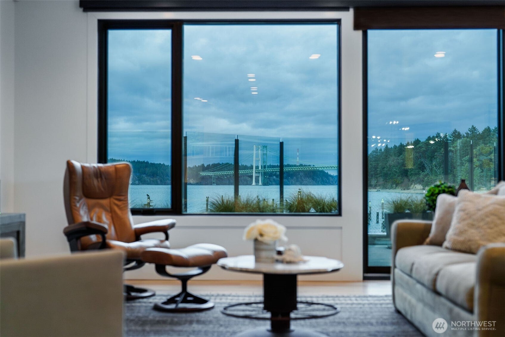 Tacoma, Washington, 98465, United States, 3 Bedrooms Bedrooms, ,4 BathroomsBathrooms,Residential,Active,1844266