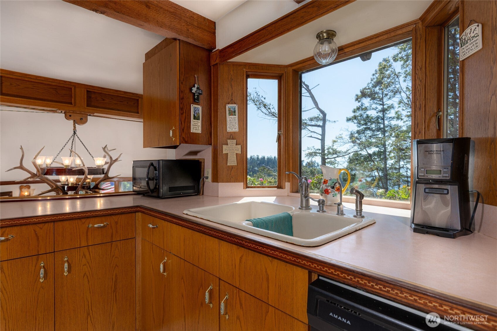 Anacortes, Washington, 98221, United States, 3 Bedrooms Bedrooms, ,2 BathroomsBathrooms,Residential,Active,1953003
