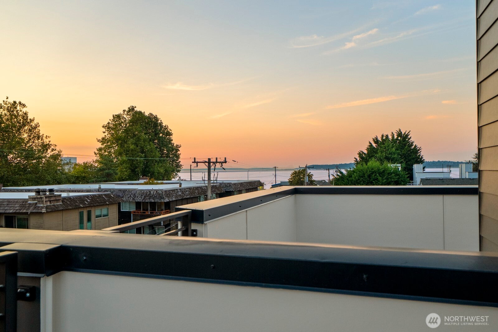 Seattle, Washington, 98116, United States, 3 Bedrooms Bedrooms, ,3 BathroomsBathrooms,Residential,Active,1942352