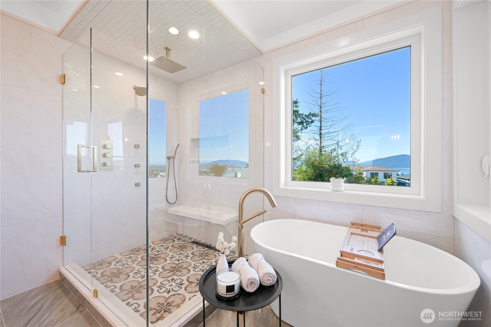 Anacortes, Washington, 98221, United States, 3 Bedrooms Bedrooms, ,4 BathroomsBathrooms,Residential,Active,1990672