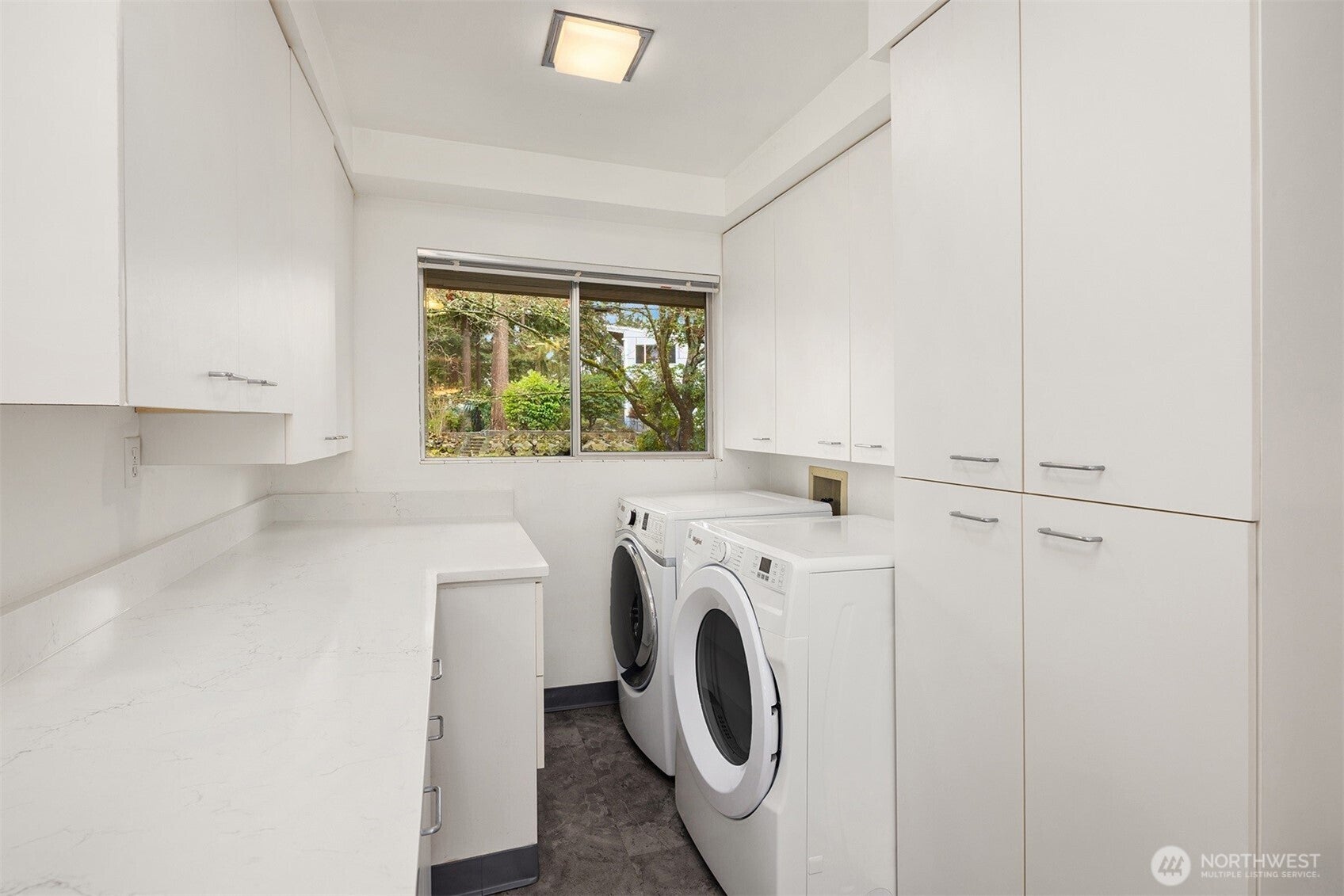 Seattle, Washington, 98125, United States, 7 Bedrooms Bedrooms, ,3 BathroomsBathrooms,Residential,Active,1999918