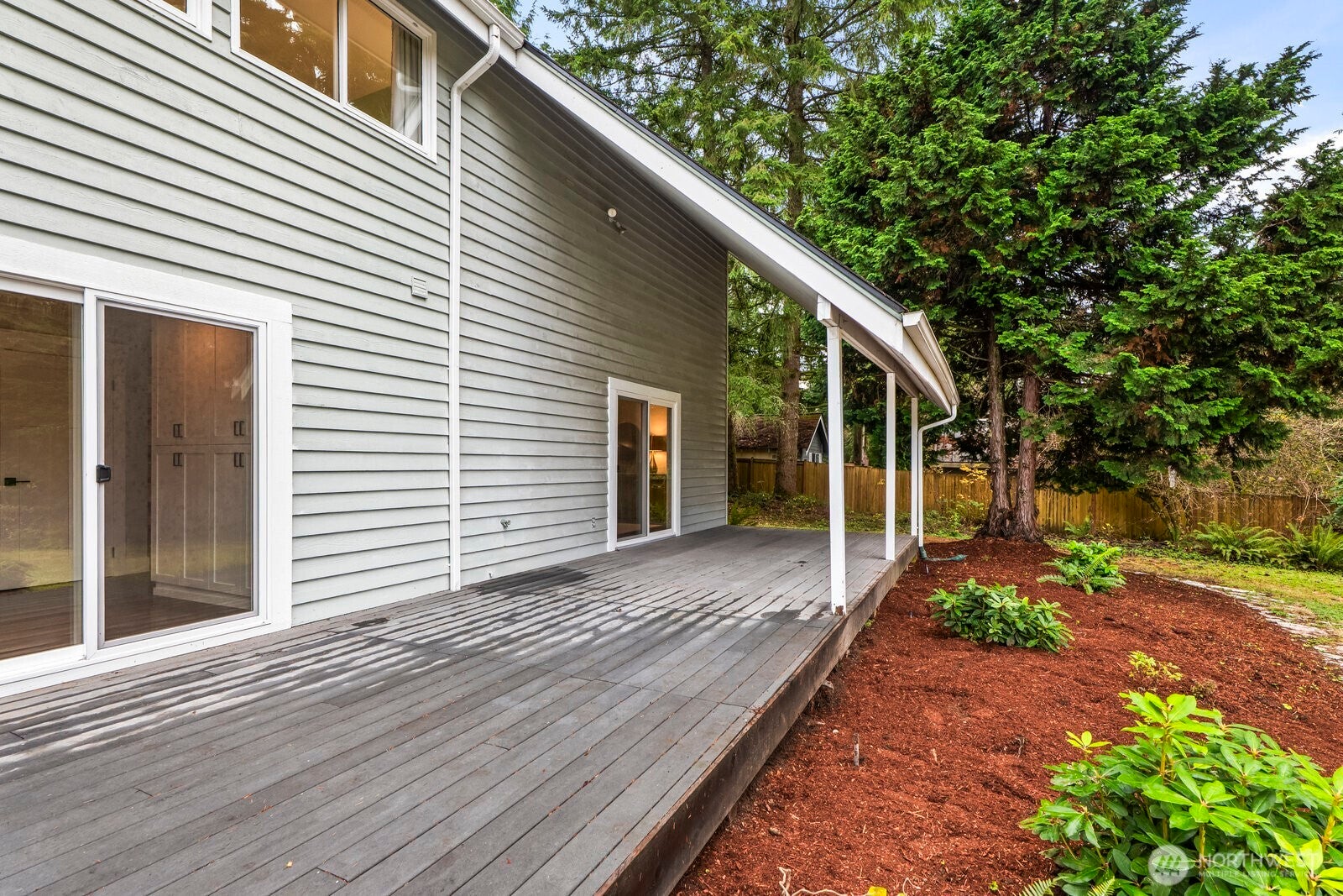 Woodinville, Washington, 98077, United States, 4 Bedrooms Bedrooms, ,4 BathroomsBathrooms,Residential,Active,2001351