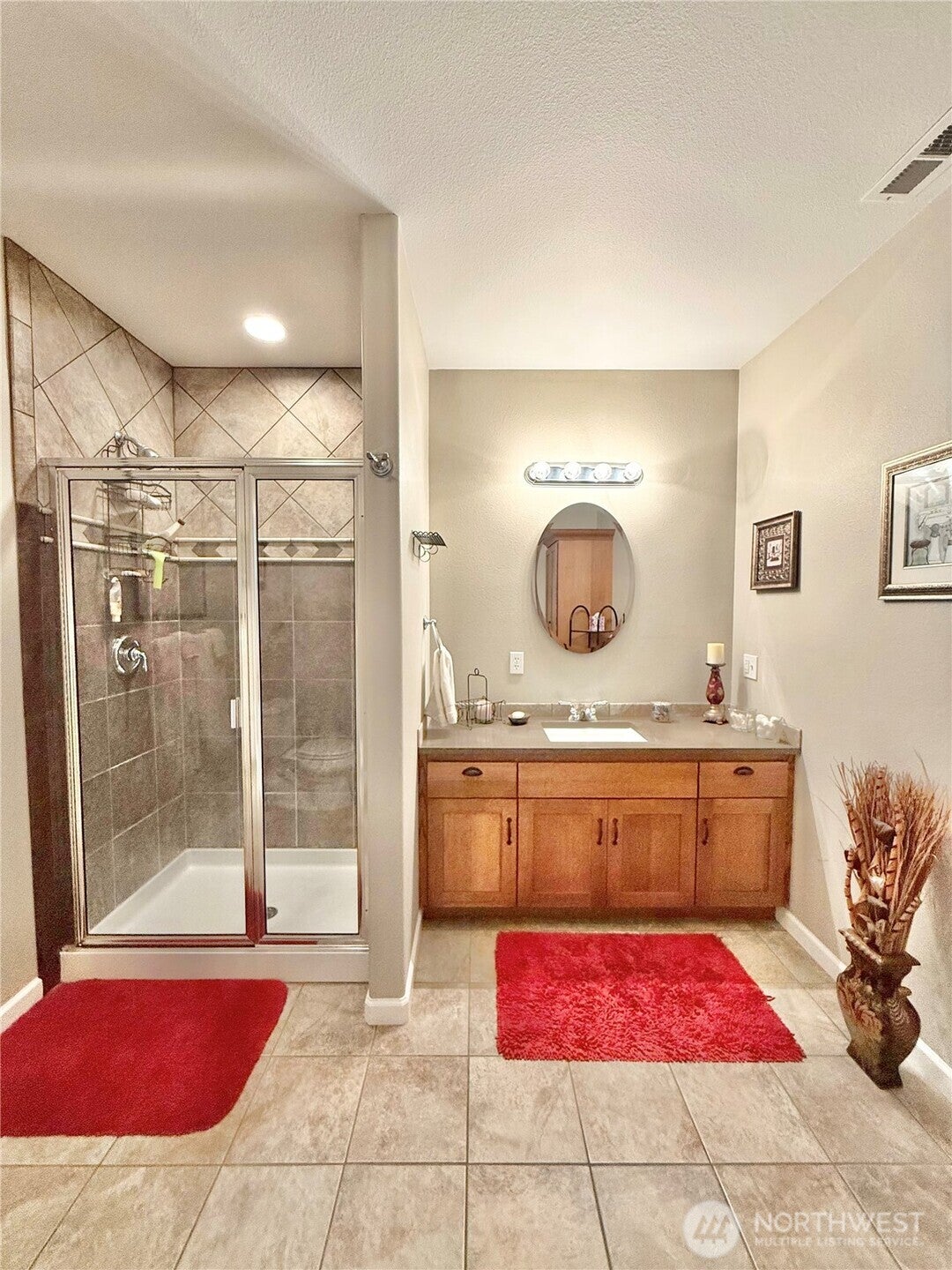 Okanogan, Washington, 98840, United States, ,3 BathroomsBathrooms,Residential,Active,1791216