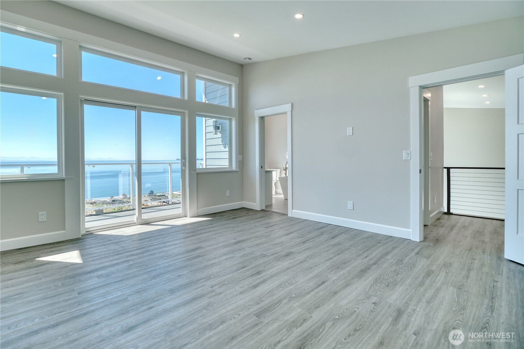 Point Roberts, Washington, 98281, United States, 2 Bedrooms Bedrooms, ,3 BathroomsBathrooms,Residential,Active,1905096