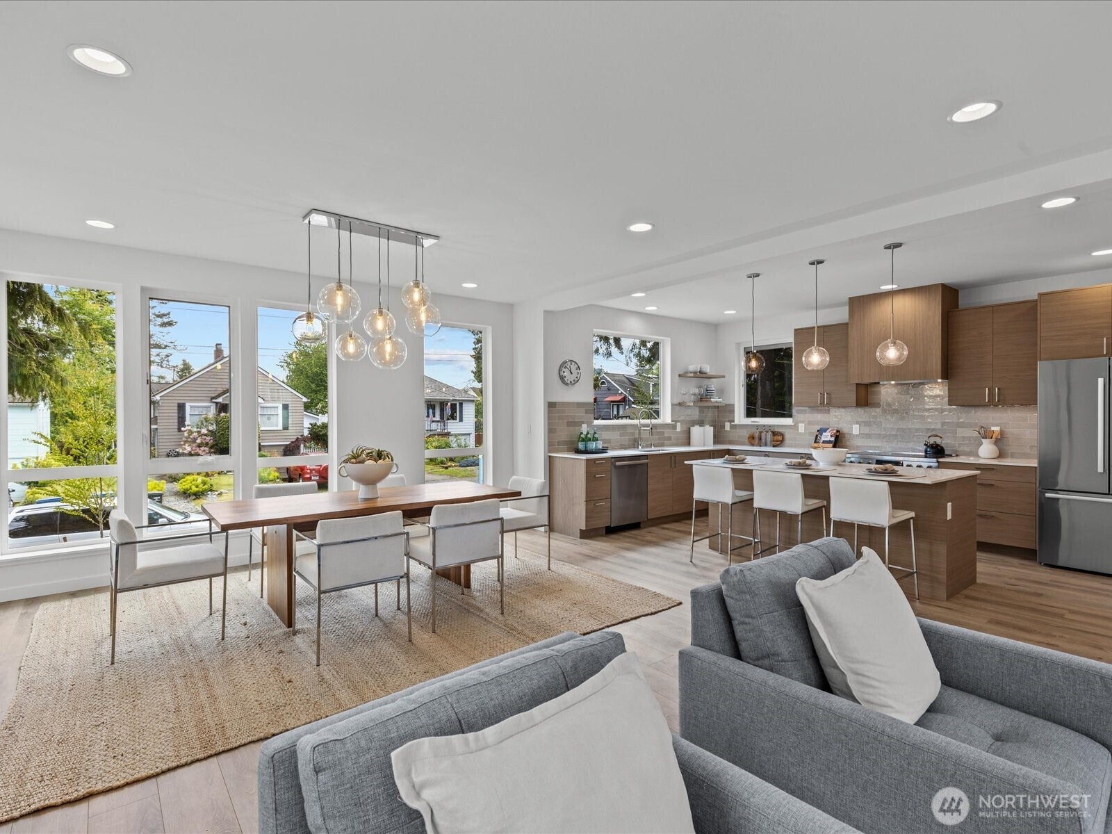 Seattle, Washington, 98117, United States, 4 Bedrooms Bedrooms, ,4 BathroomsBathrooms,Residential,Active,1996697