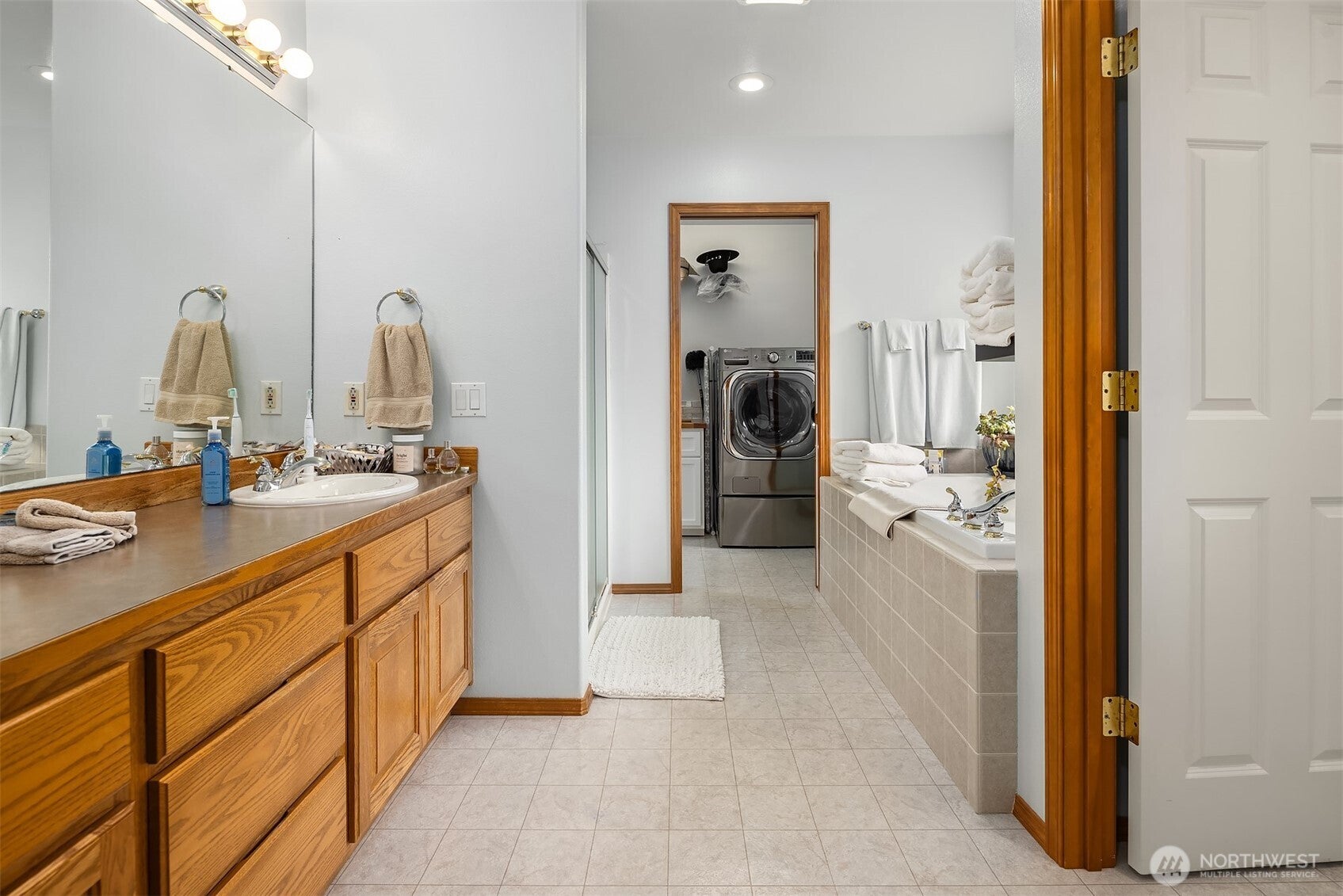 Arlington, Washington, 98223, United States, 4 Bedrooms Bedrooms, ,3 BathroomsBathrooms,Residential,Active,1945246