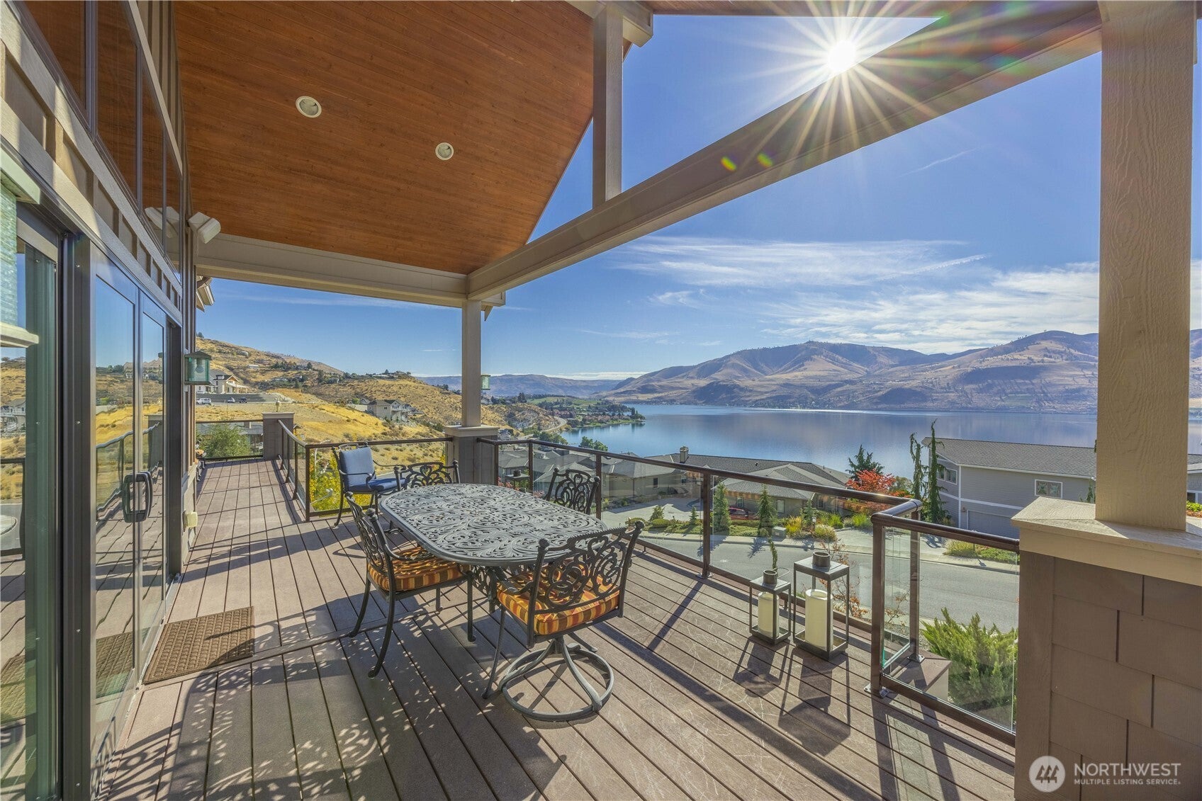 Chelan, Washington, 98816, United States, 4 Bedrooms Bedrooms, ,4 BathroomsBathrooms,Residential,Active,1869141