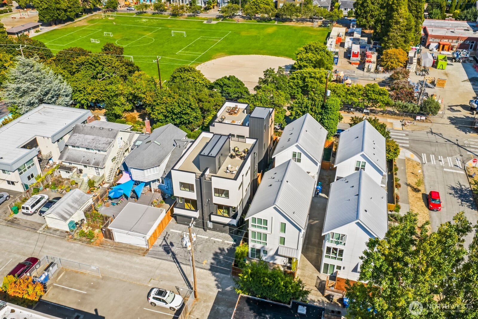 Seattle, Washington, 98116, United States, 3 Bedrooms Bedrooms, ,3 BathroomsBathrooms,Residential,Active,1942352