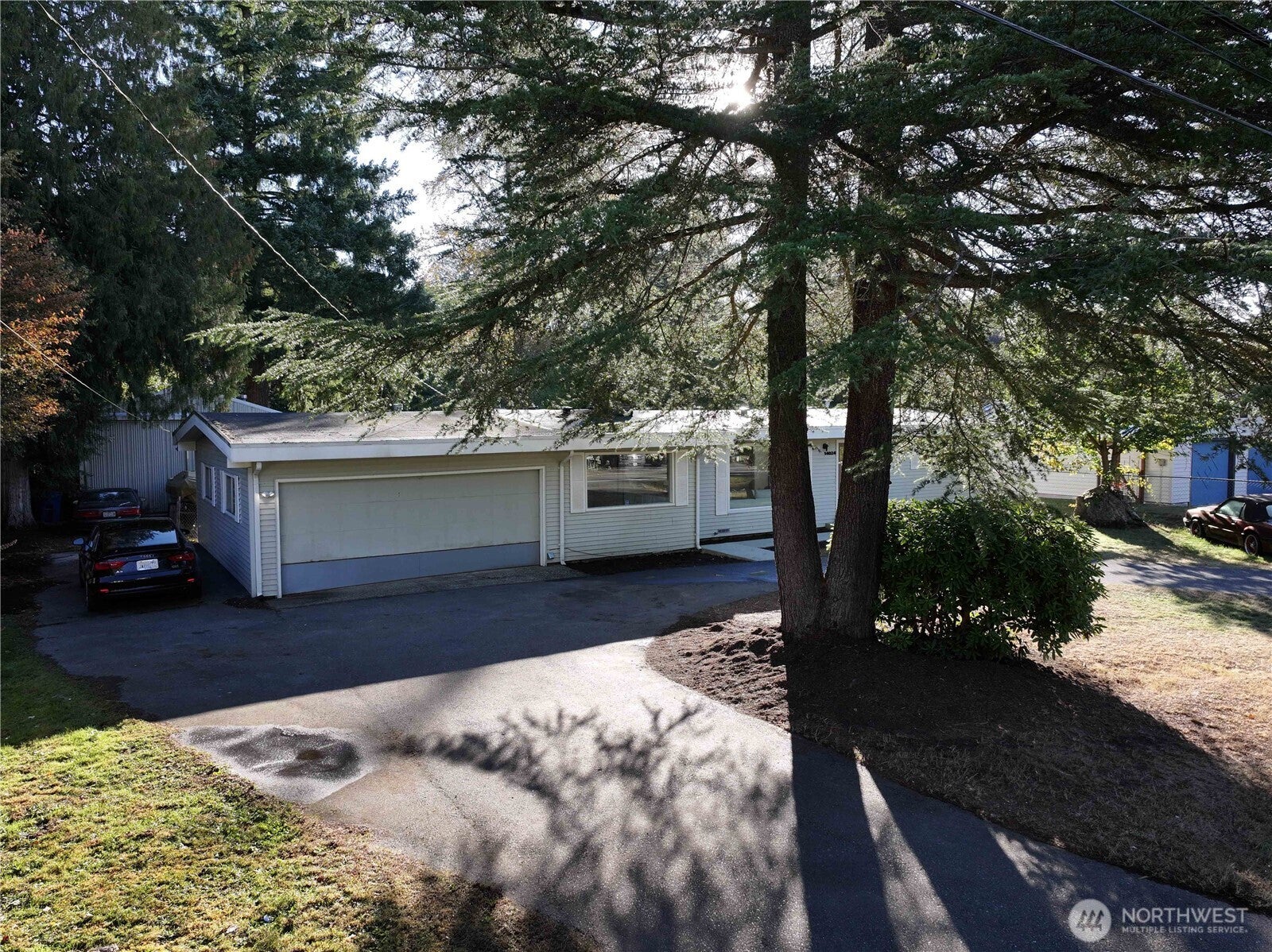 Renton, Washington, 98059, United States, 3 Bedrooms Bedrooms, ,2 BathroomsBathrooms,Residential,Active,1967101