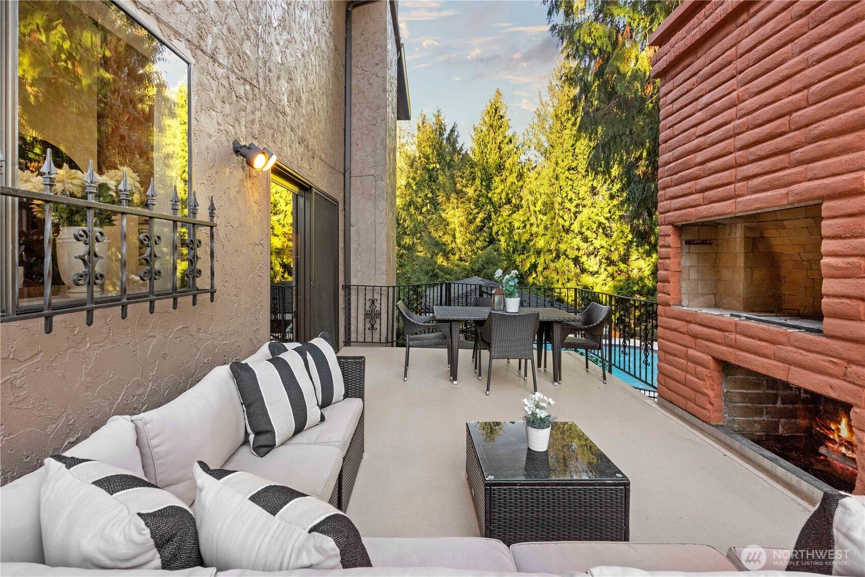 Auburn, Washington, 98092, United States, 3 Bedrooms Bedrooms, ,4 BathroomsBathrooms,Residential,Active,2011442