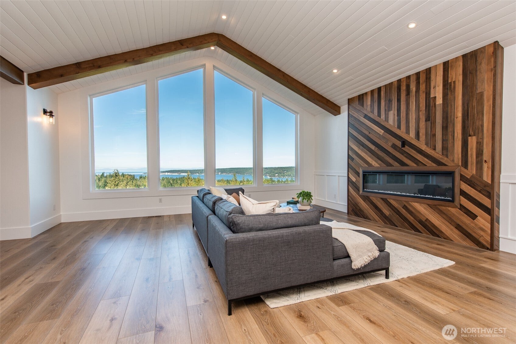 Sequim, Washington, 98382, United States, 3 Bedrooms Bedrooms, ,3 BathroomsBathrooms,Residential,Active,1960147