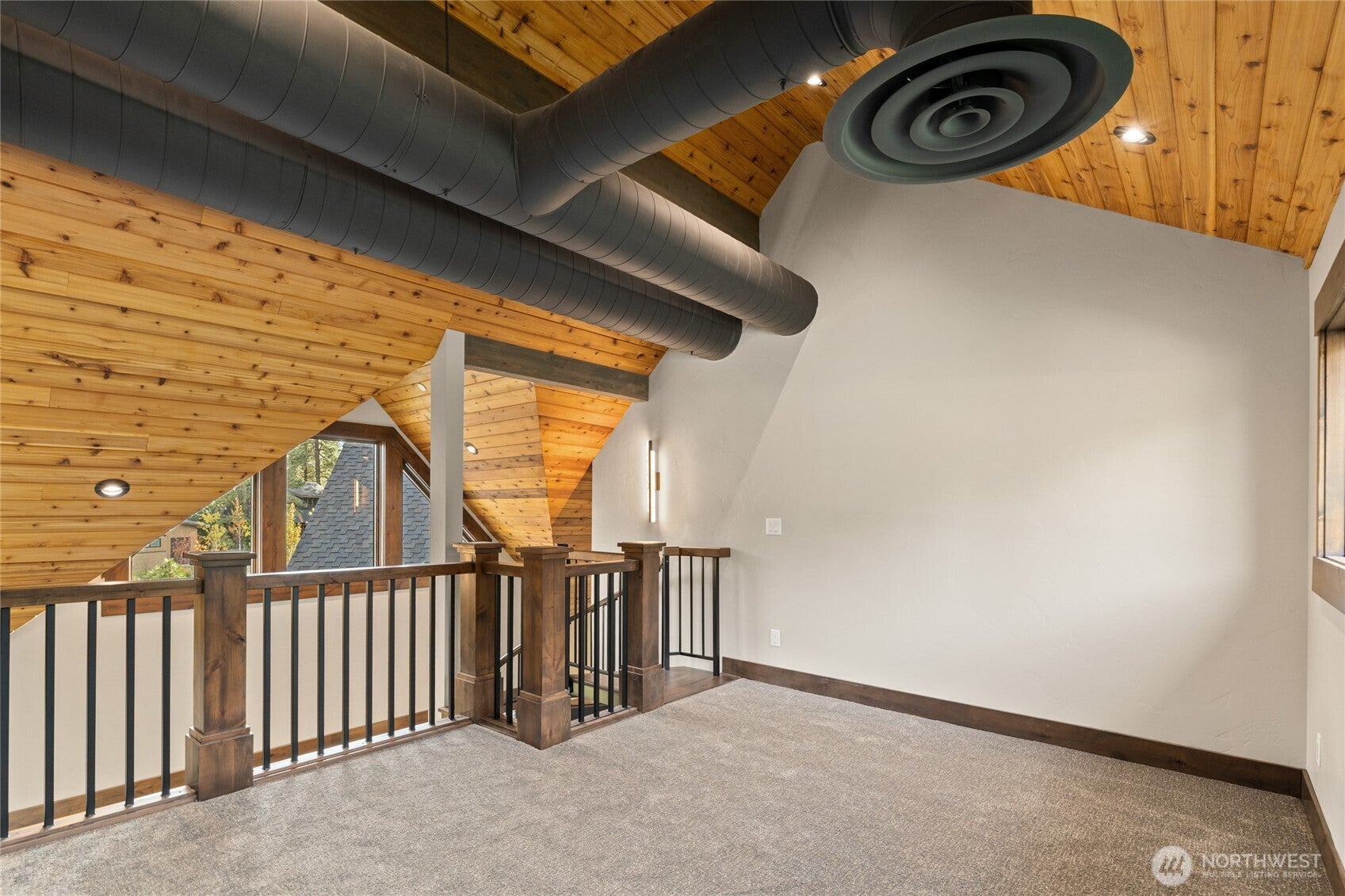 Cle Elum, Washington, 98922, United States, 5 Bedrooms Bedrooms, ,6 BathroomsBathrooms,Residential,Active,2012925