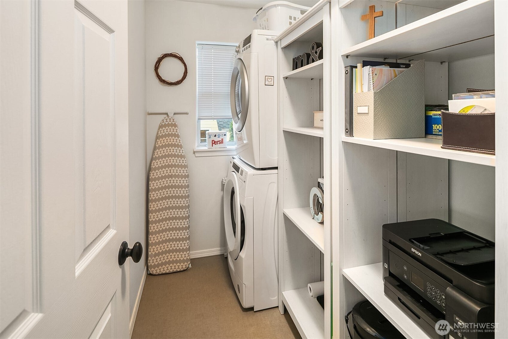 Woodinville, Washington, 98072, United States, 3 Bedrooms Bedrooms, ,3 BathroomsBathrooms,Residential,Active,1945838