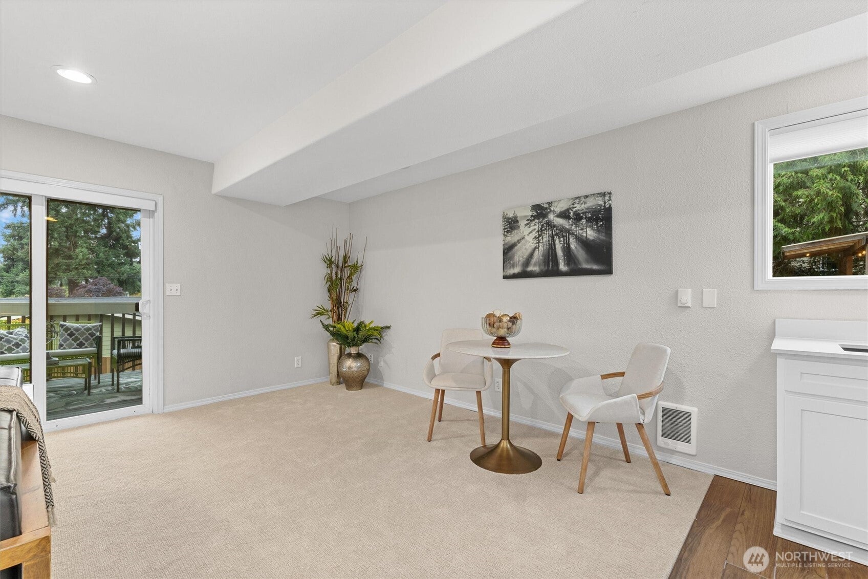 Seattle, Washington, 98118, United States, 4 Bedrooms Bedrooms, ,4 BathroomsBathrooms,Residential,Active,1941394
