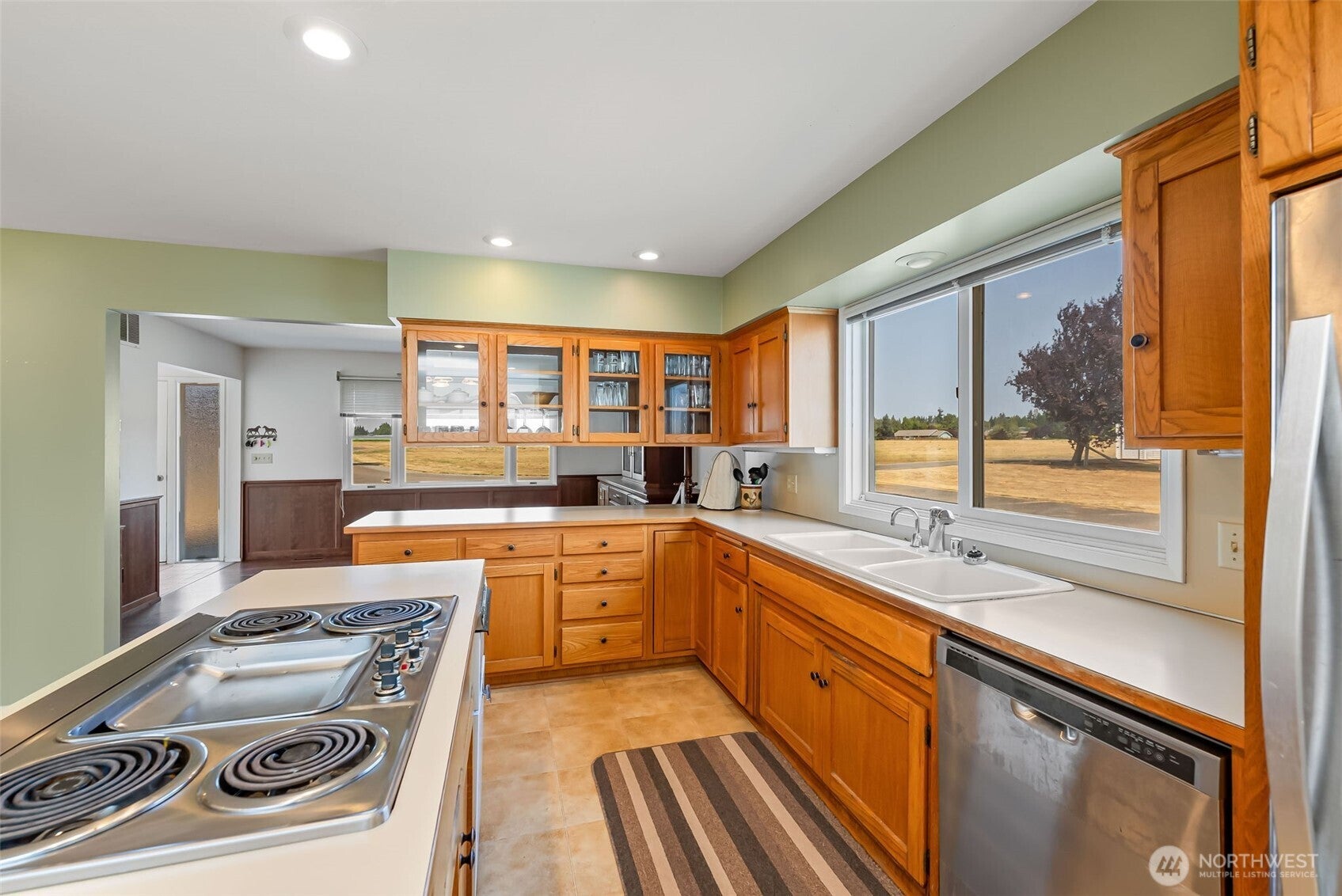 Sequim, Washington, 98382, United States, 3 Bedrooms Bedrooms, ,4 BathroomsBathrooms,Residential,Active,1871579