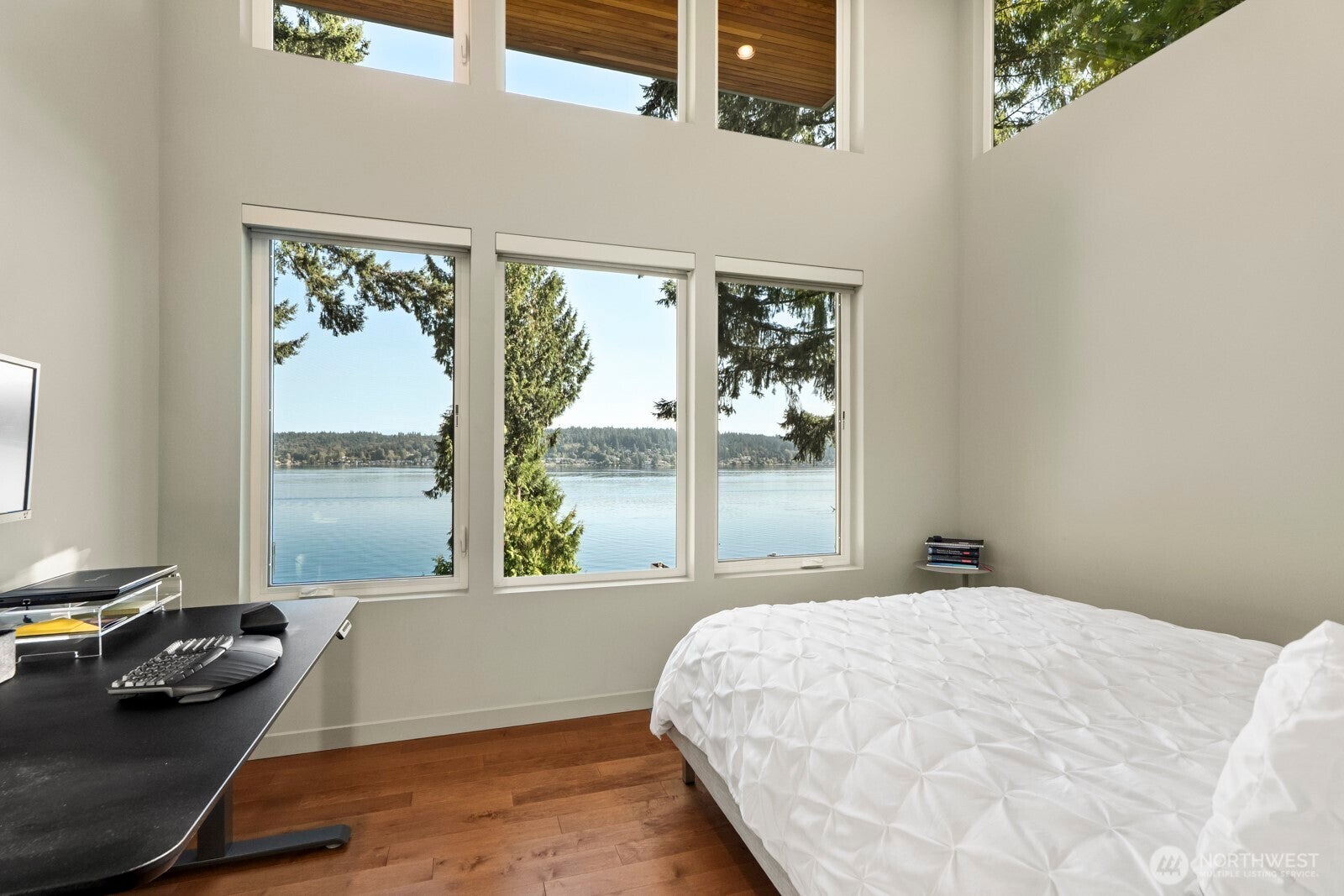 Bellevue, Washington, 98008, United States, 4 Bedrooms Bedrooms, ,5 BathroomsBathrooms,Residential,Active,1960111