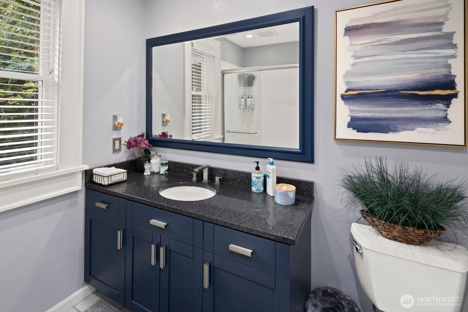 Seattle, Washington, 98122, United States, 3 Bedrooms Bedrooms, ,3 BathroomsBathrooms,Residential,Active,1988423