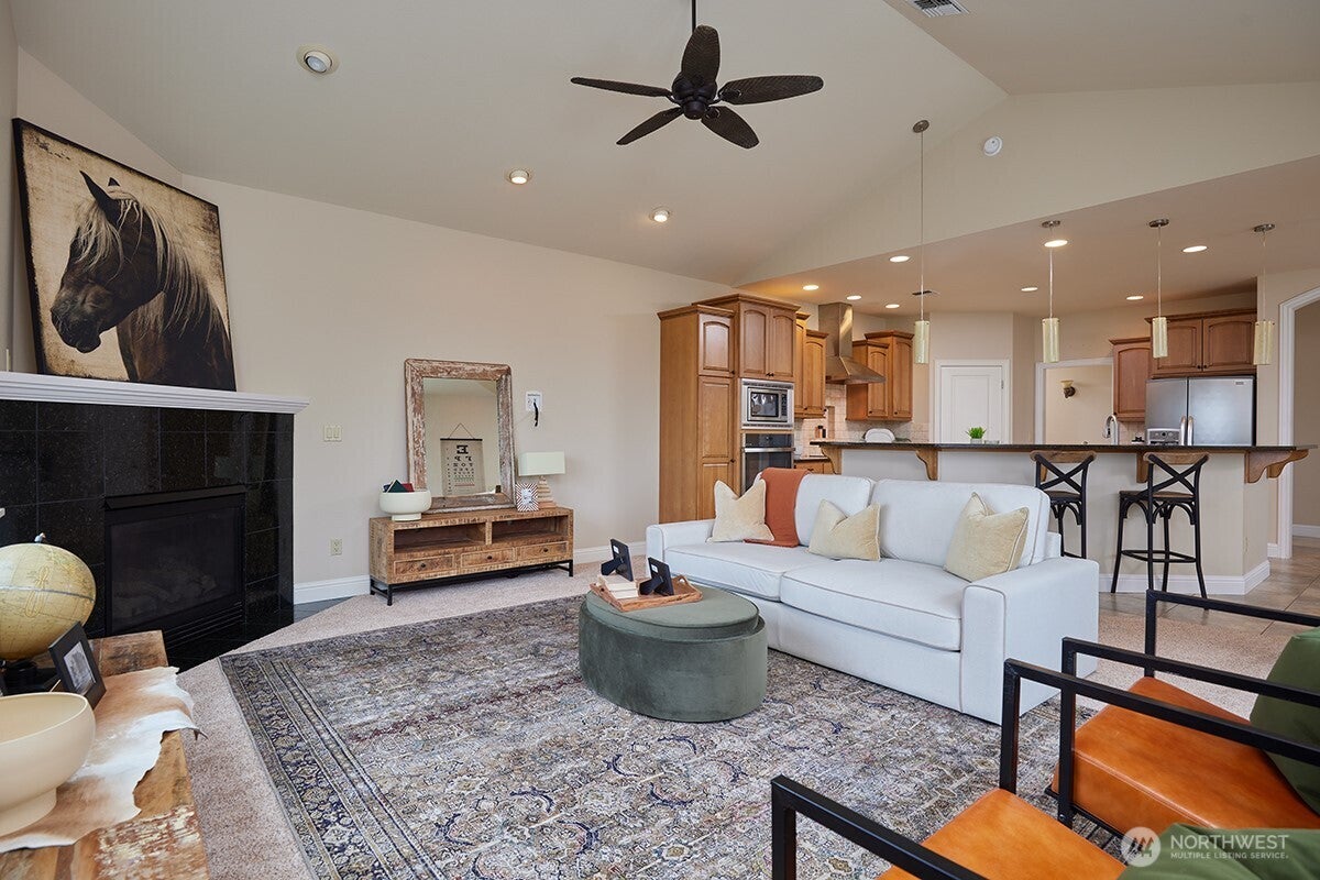 Walla Walla, Washington, 99362, United States, 5 Bedrooms Bedrooms, ,4 BathroomsBathrooms,Residential,Active,2001360