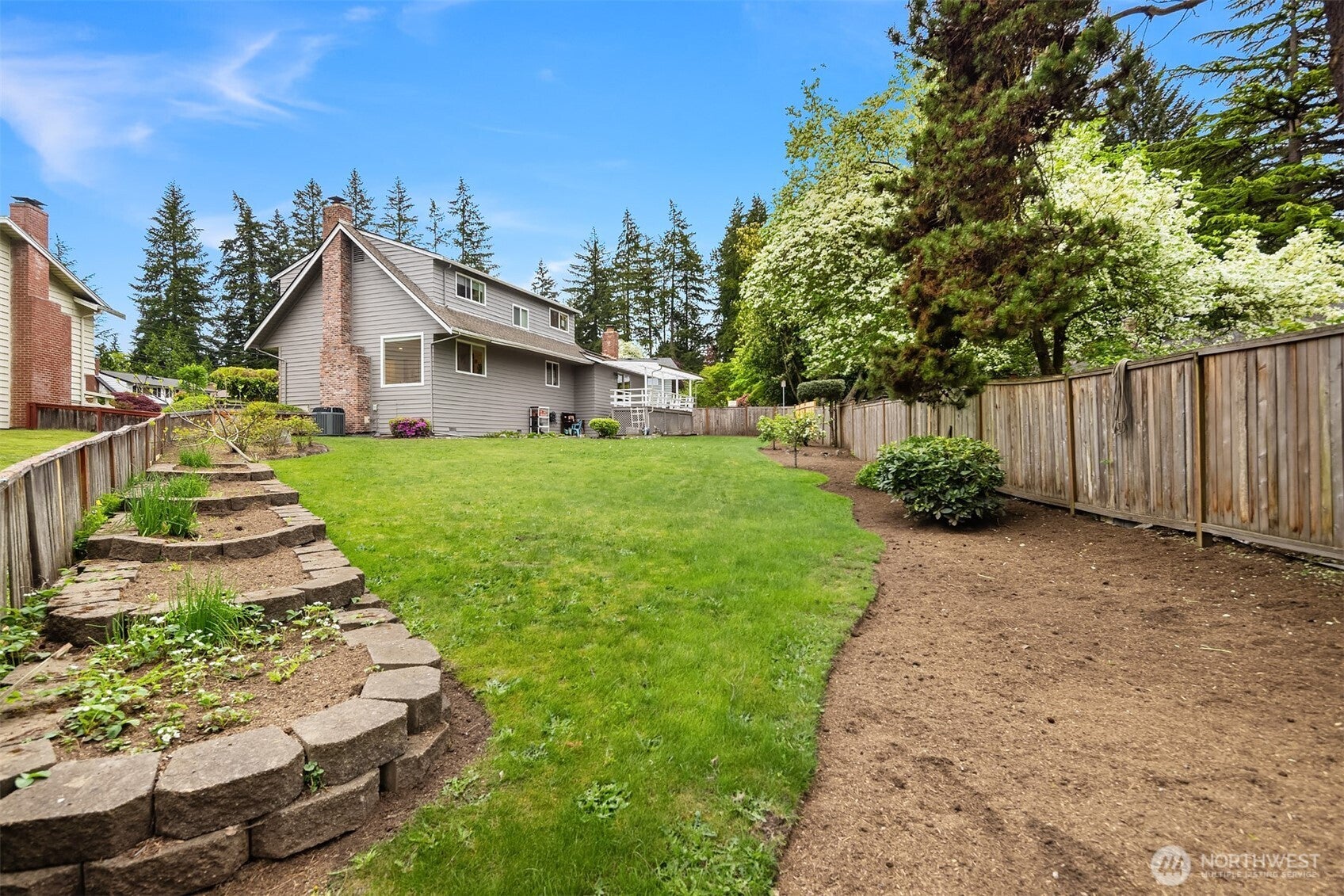 Bellevue, Washington, 98007, United States, ,3 BathroomsBathrooms,Residential,Active,1790832