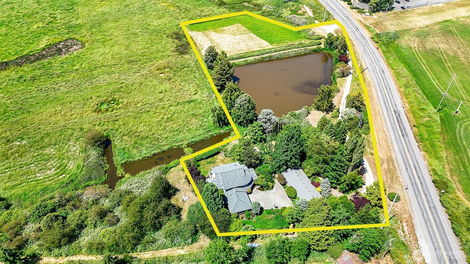 Camano Island, Washington, 98282, United States, 3 Bedrooms Bedrooms, ,3 BathroomsBathrooms,Residential,Active,1862878