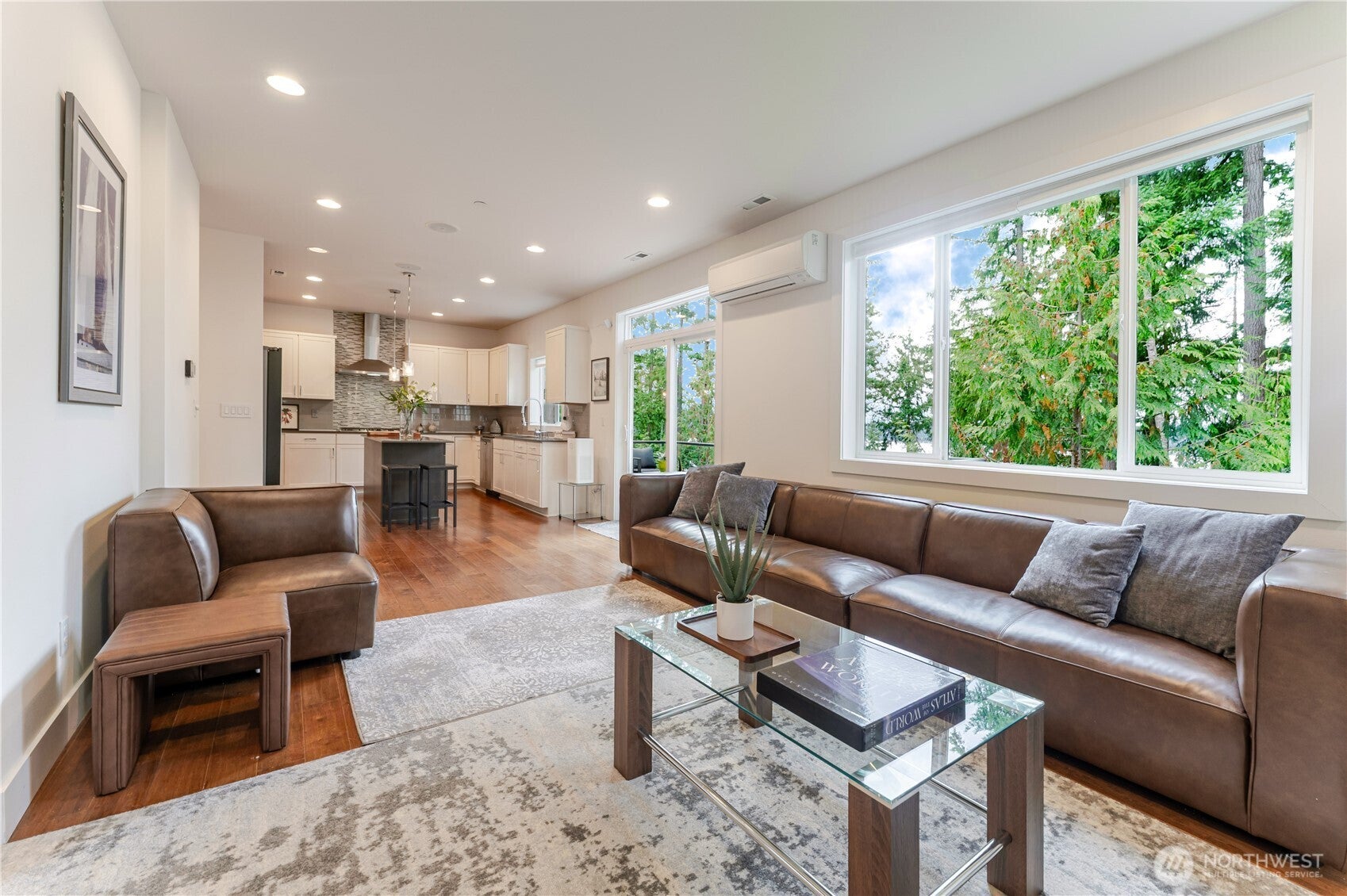 Sammamish, Washington, 98074, United States, 5 Bedrooms Bedrooms, ,4 BathroomsBathrooms,Residential,Active,1953706