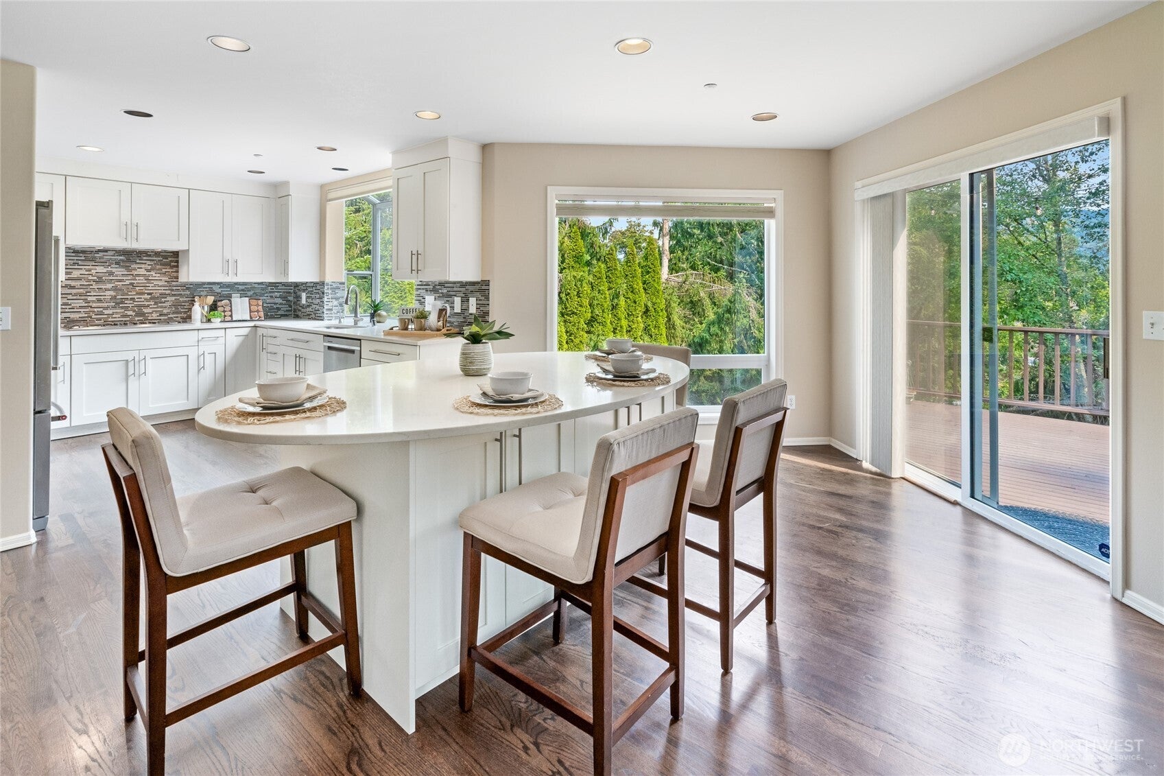 Issaquah, Washington, 98027, United States, 4 Bedrooms Bedrooms, ,2 BathroomsBathrooms,Residential,Active,1914844