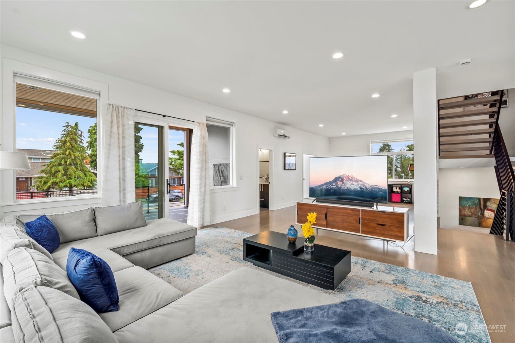 Seattle, Washington, 98178, United States, ,7 BathroomsBathrooms,Residential,Active,1702986