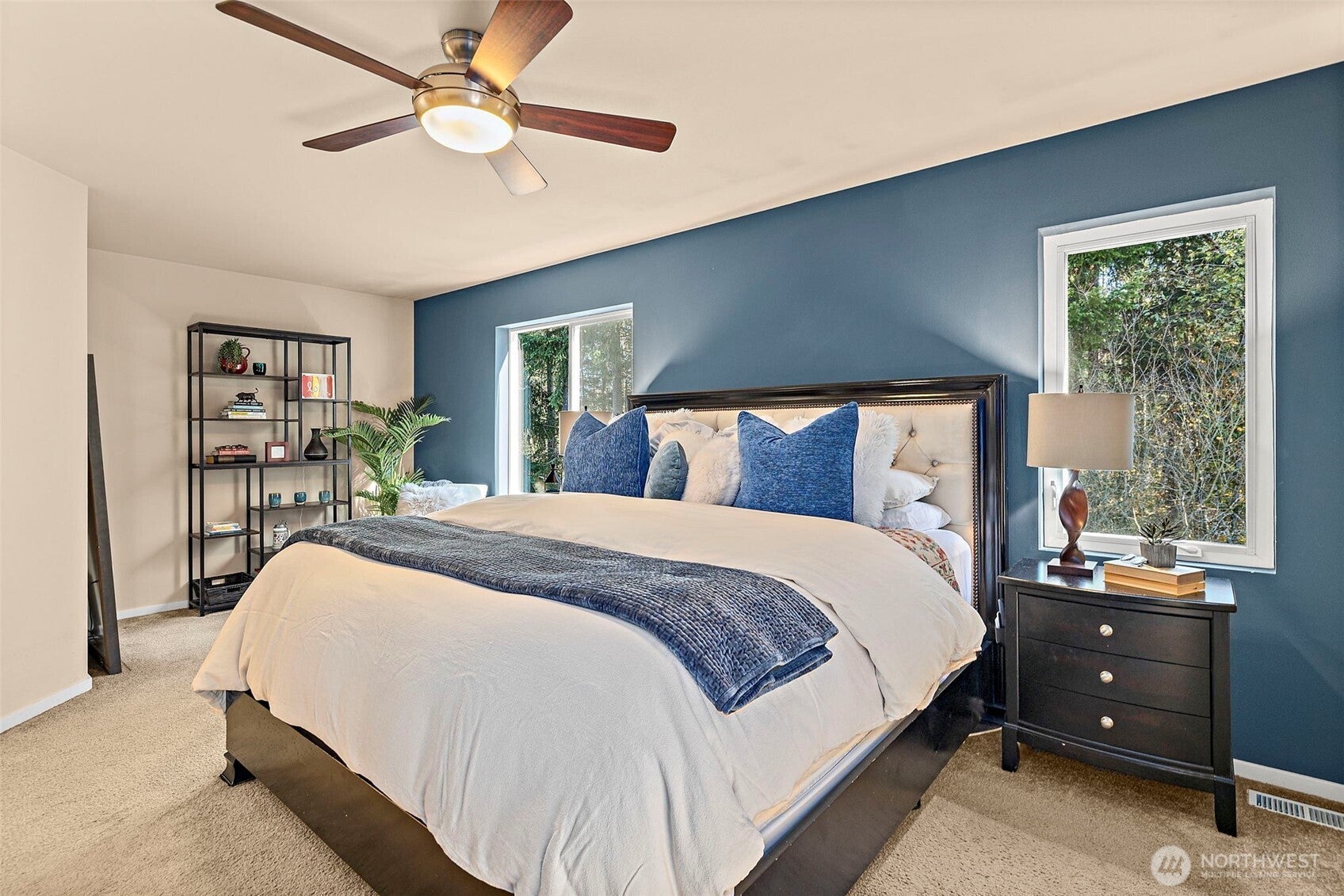 Snoqualmie, Washington, 98065, United States, 5 Bedrooms Bedrooms, ,3 BathroomsBathrooms,Residential,Active,1990623